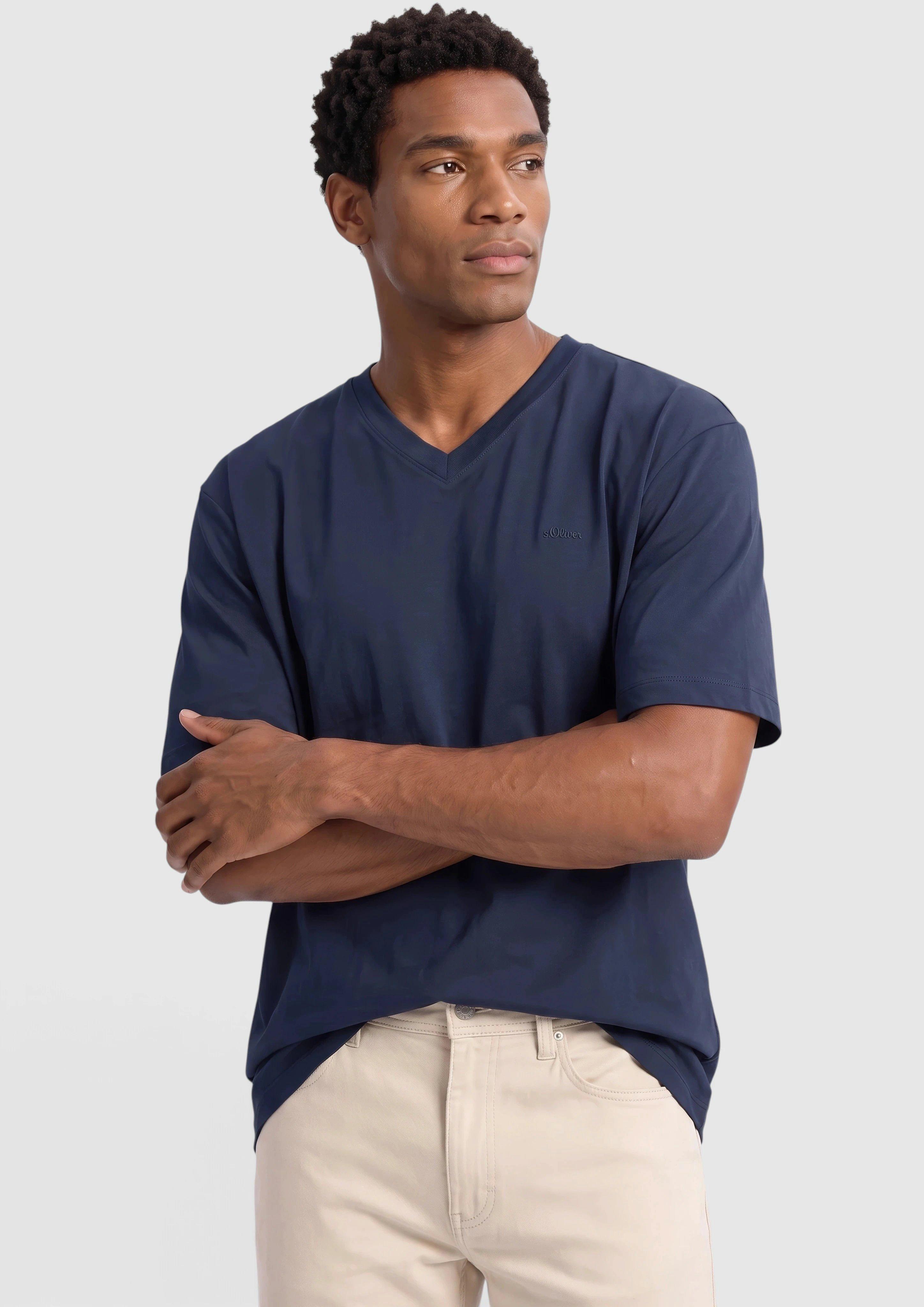 Katoenen T-shirt met V-hals en logo-print in navy van s.Oliver Men Tall Sizes