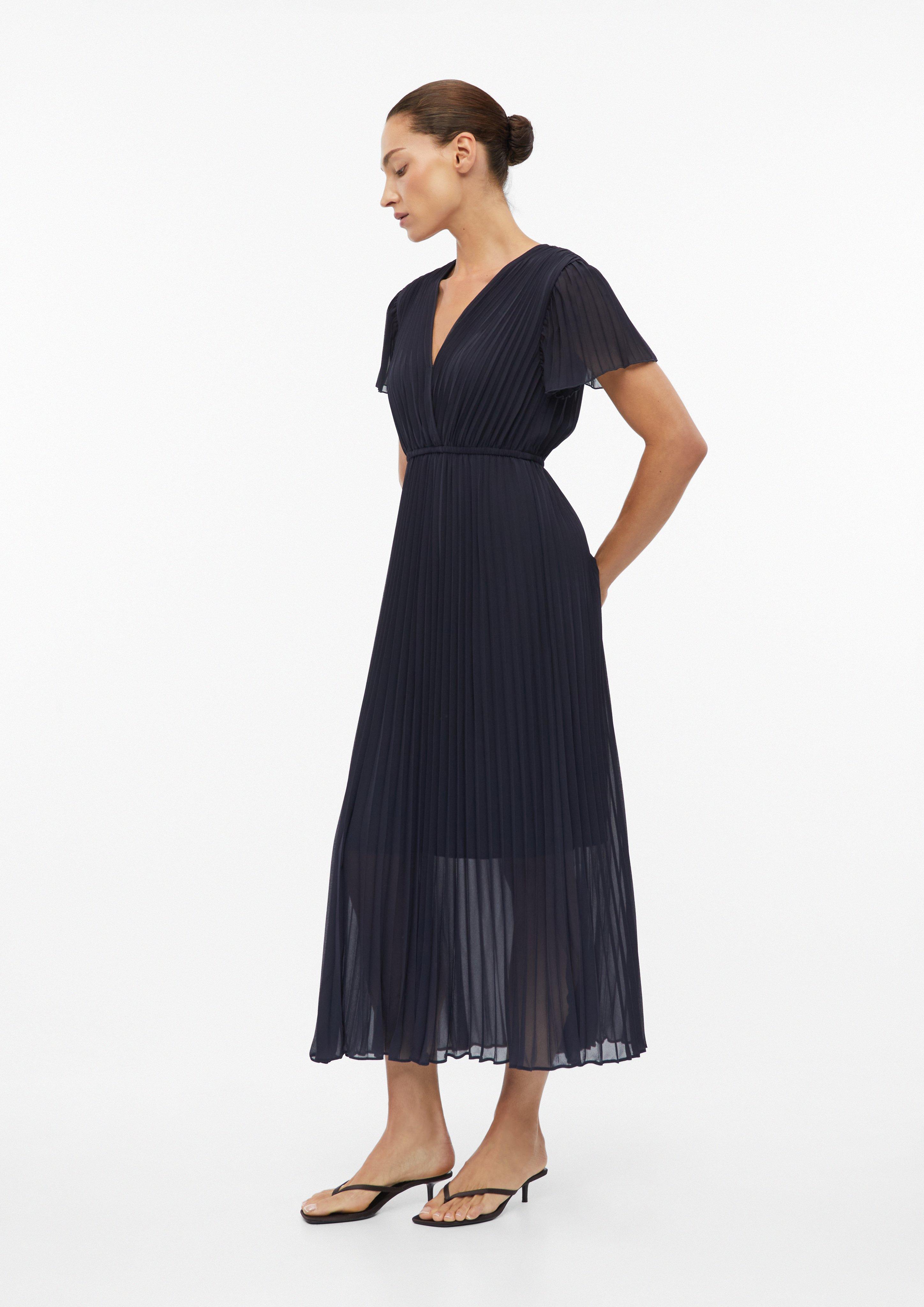 Plissiertes Kleid in Midilänge in blau von COMMA