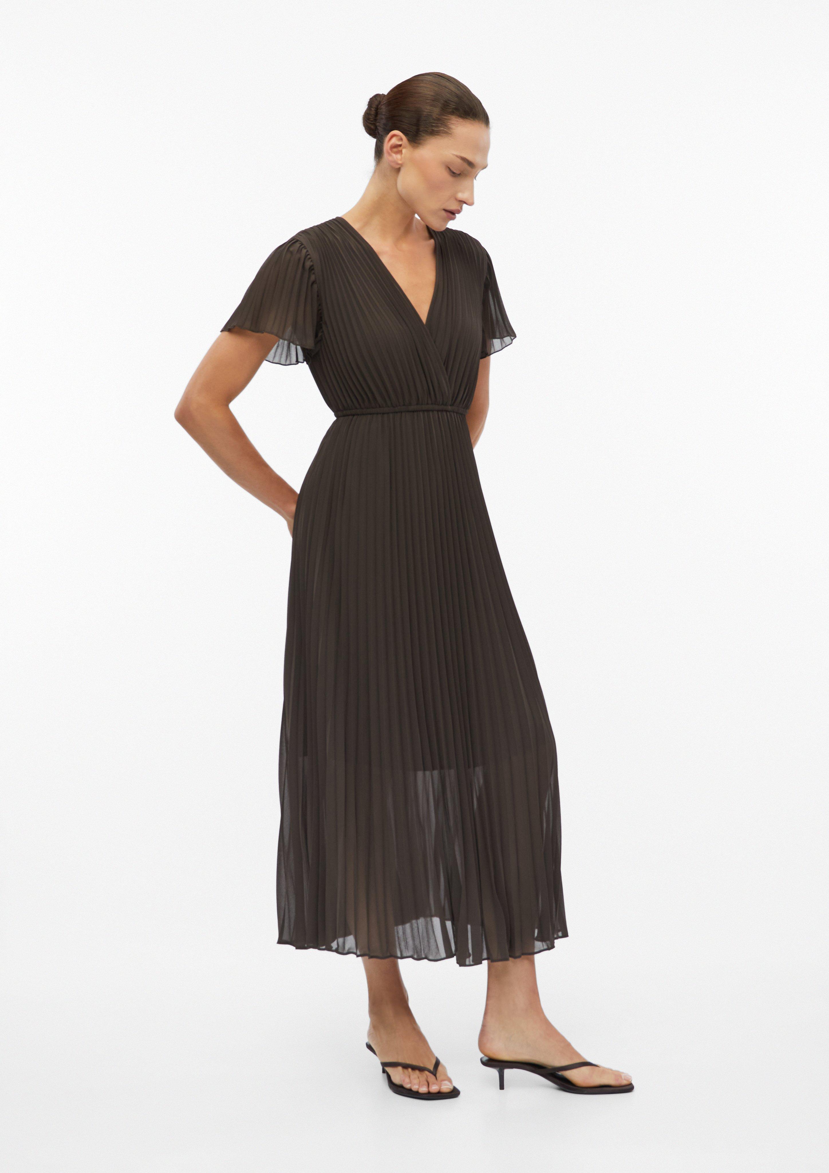 Plissiertes Kleid in Midilänge in braun von COMMA
