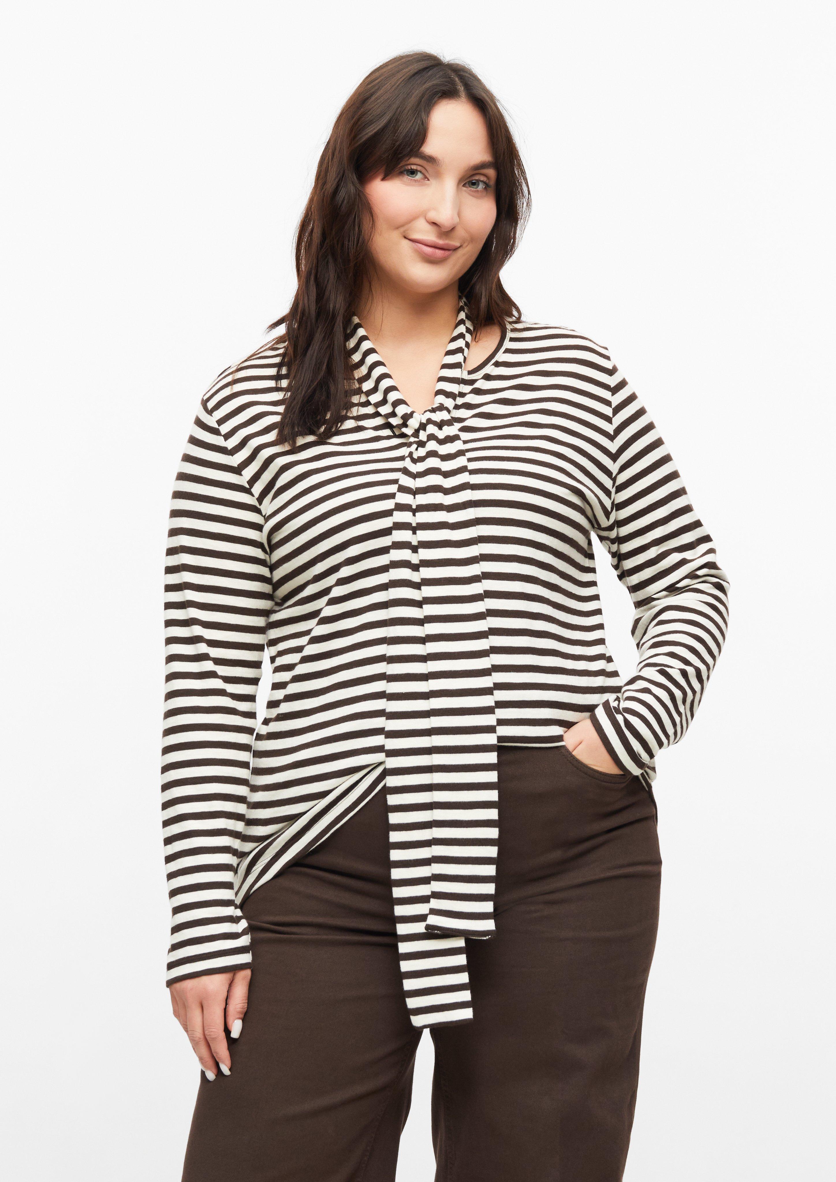 T-shirt Henley avec écharpe amovible en marron foncé de s.Oliver CURVE