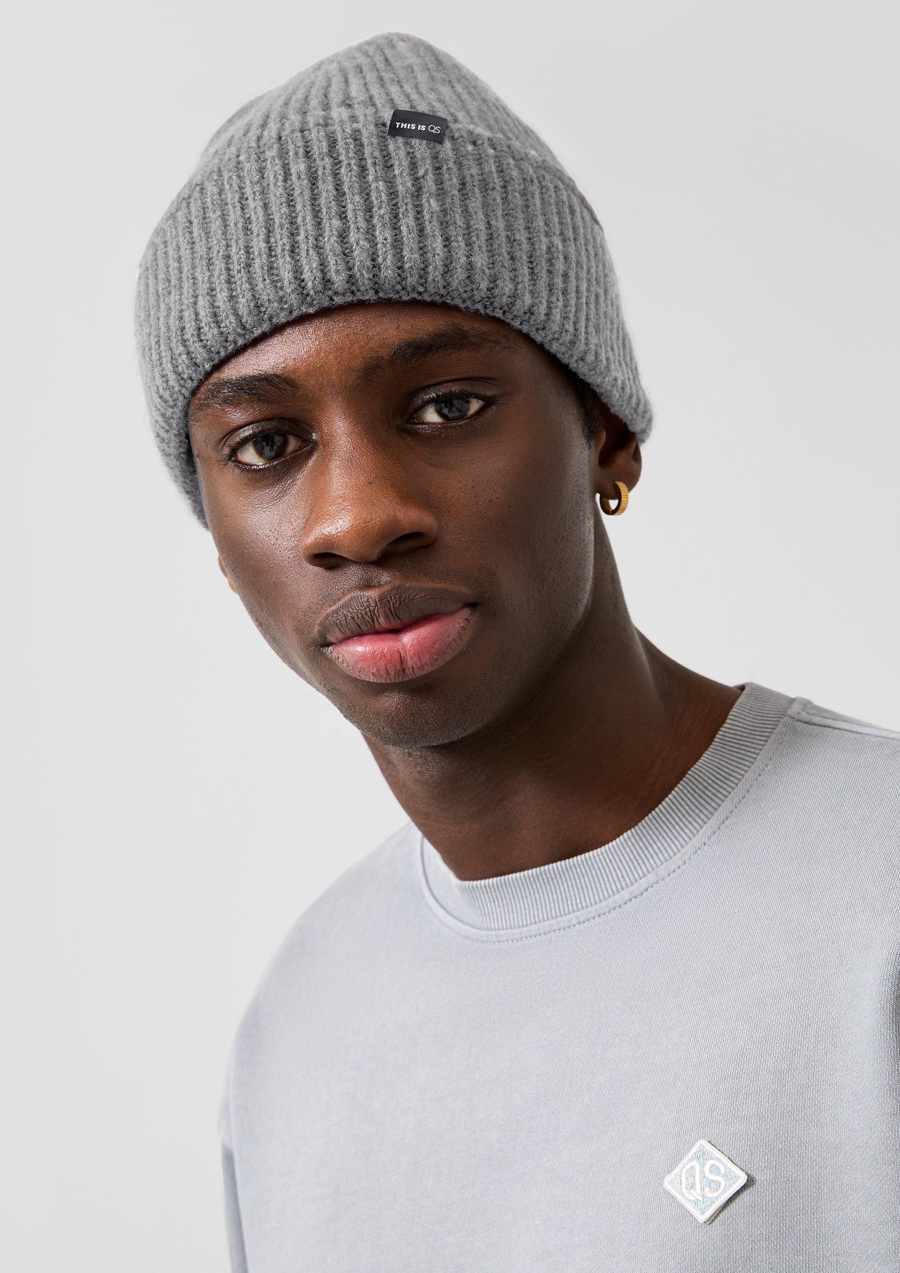 Men Beanie in grey by QS