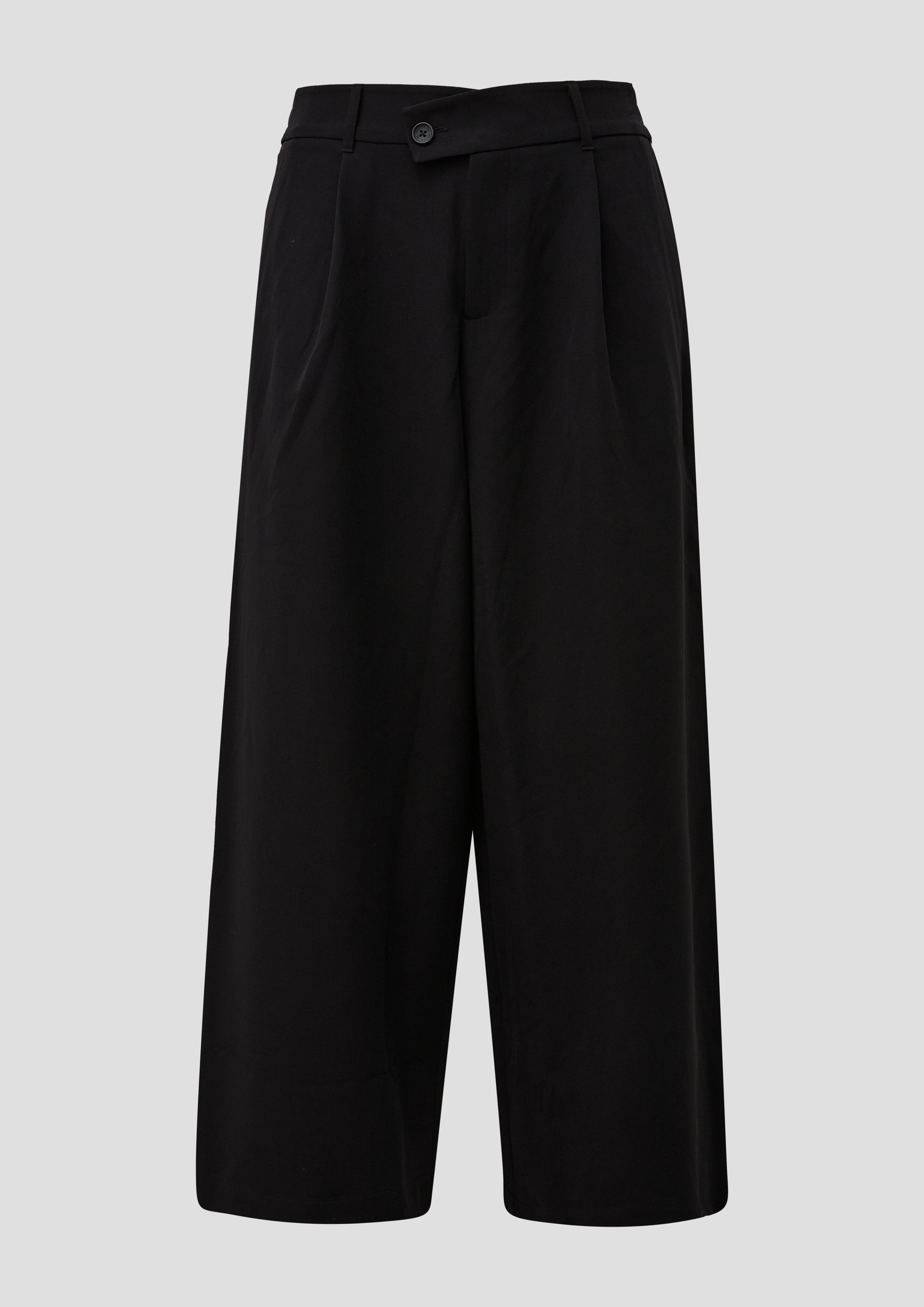 Broek in zwart van QS CURVE