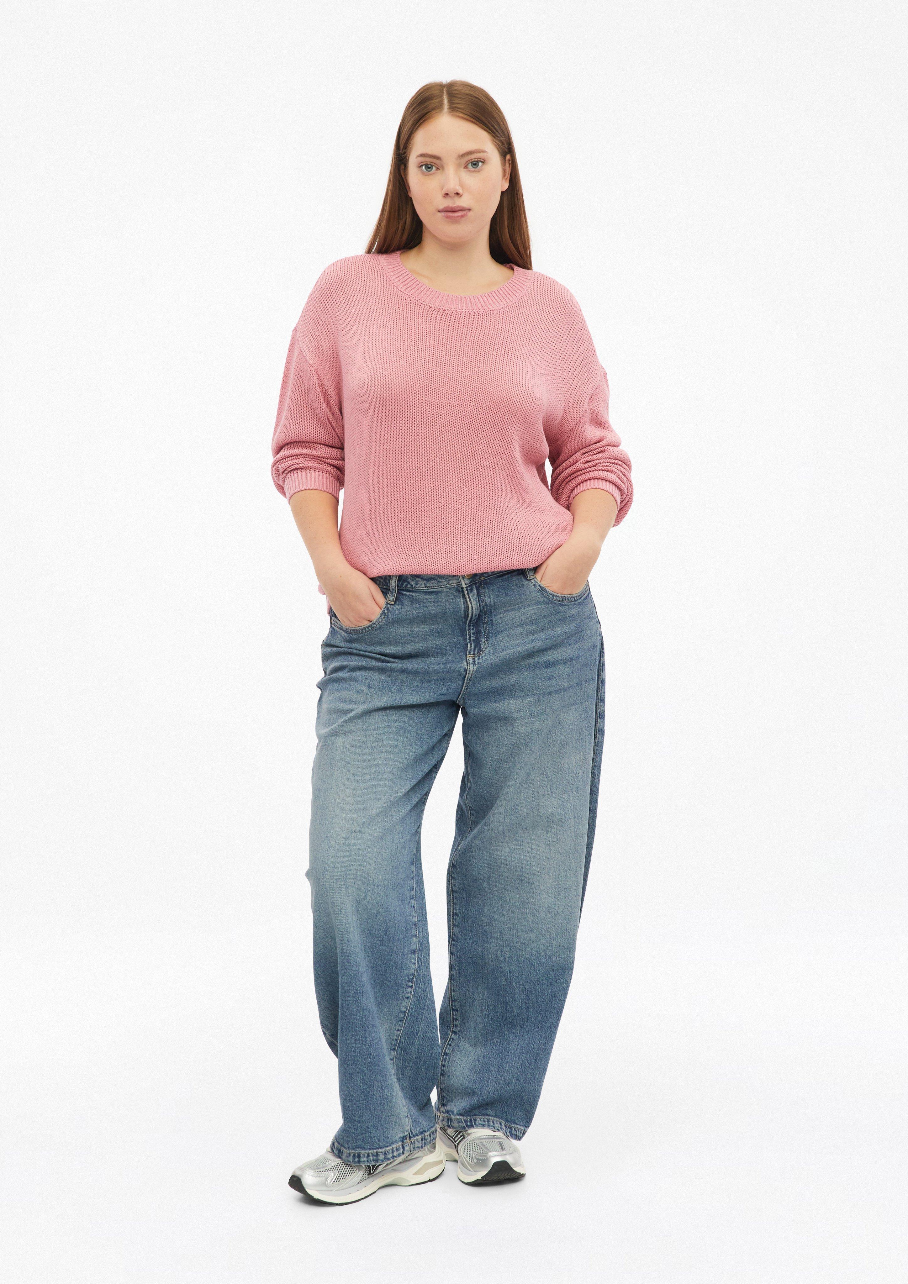 Women Sweater with dropped shoulders in pink by QS CURVE