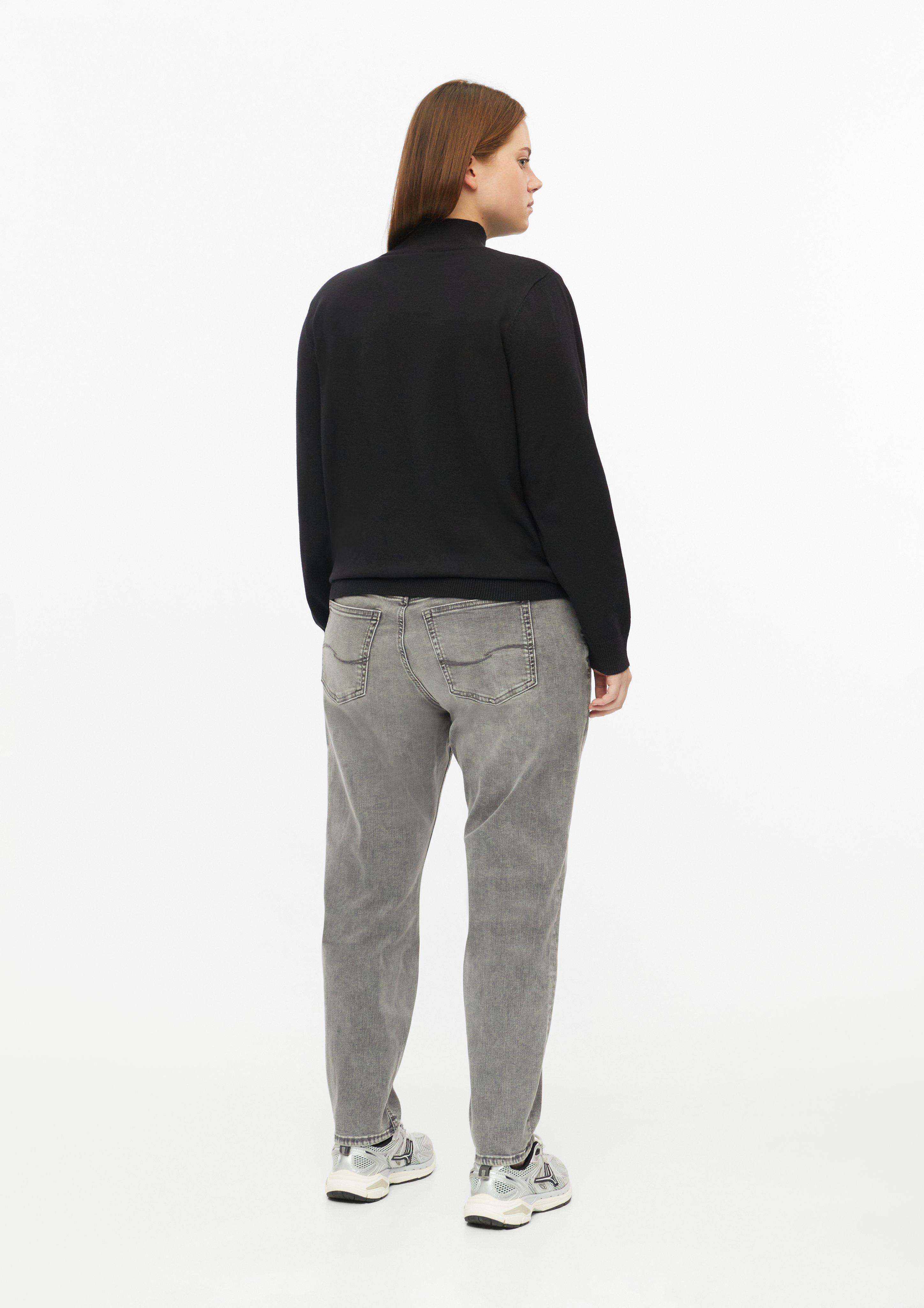 Women Skinny Jeans / Mid-Rise / Skinny Leg in grey by QS CURVE
