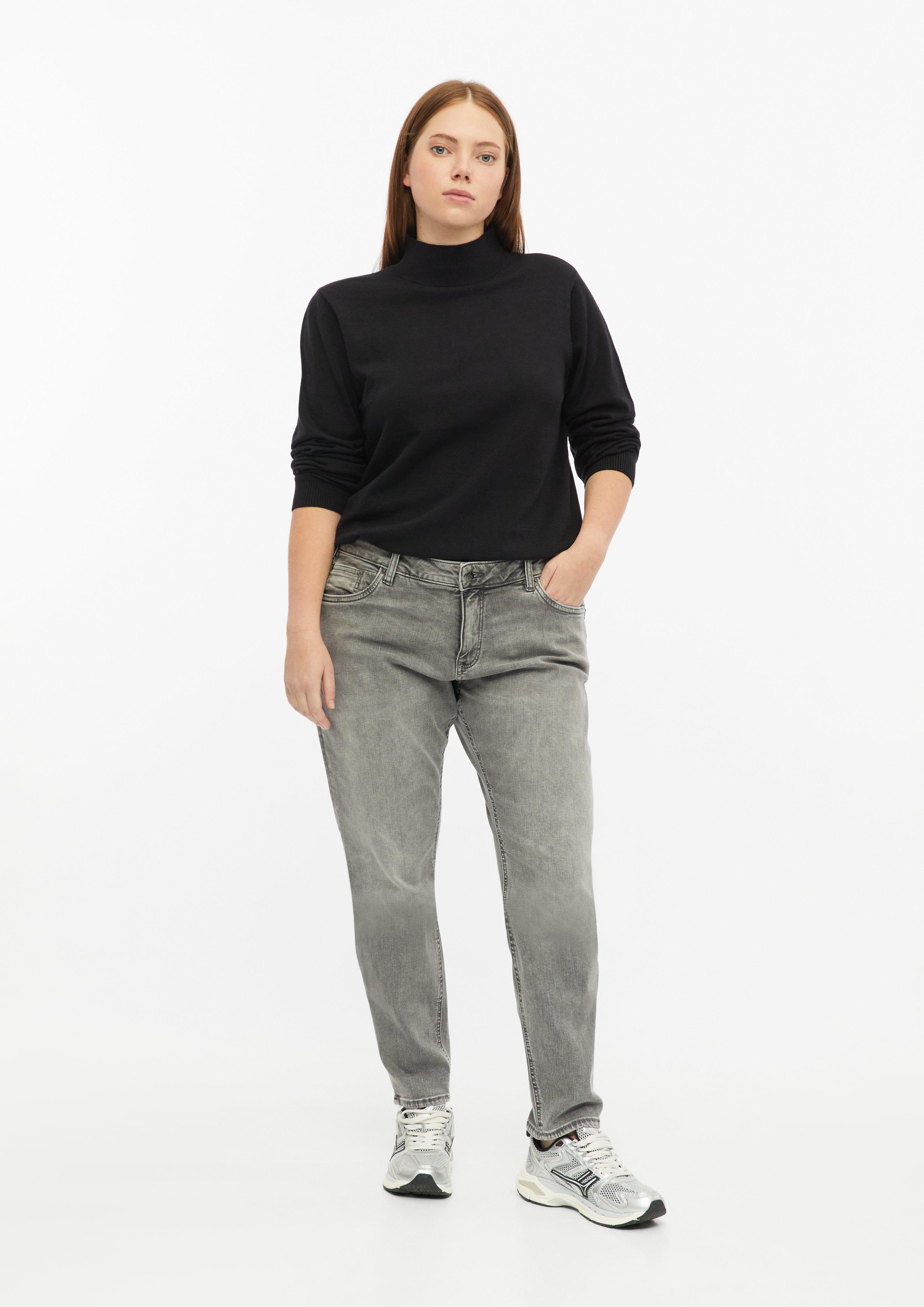 Women Skinny Jeans / Mid-Rise / Skinny Leg in grey by QS CURVE