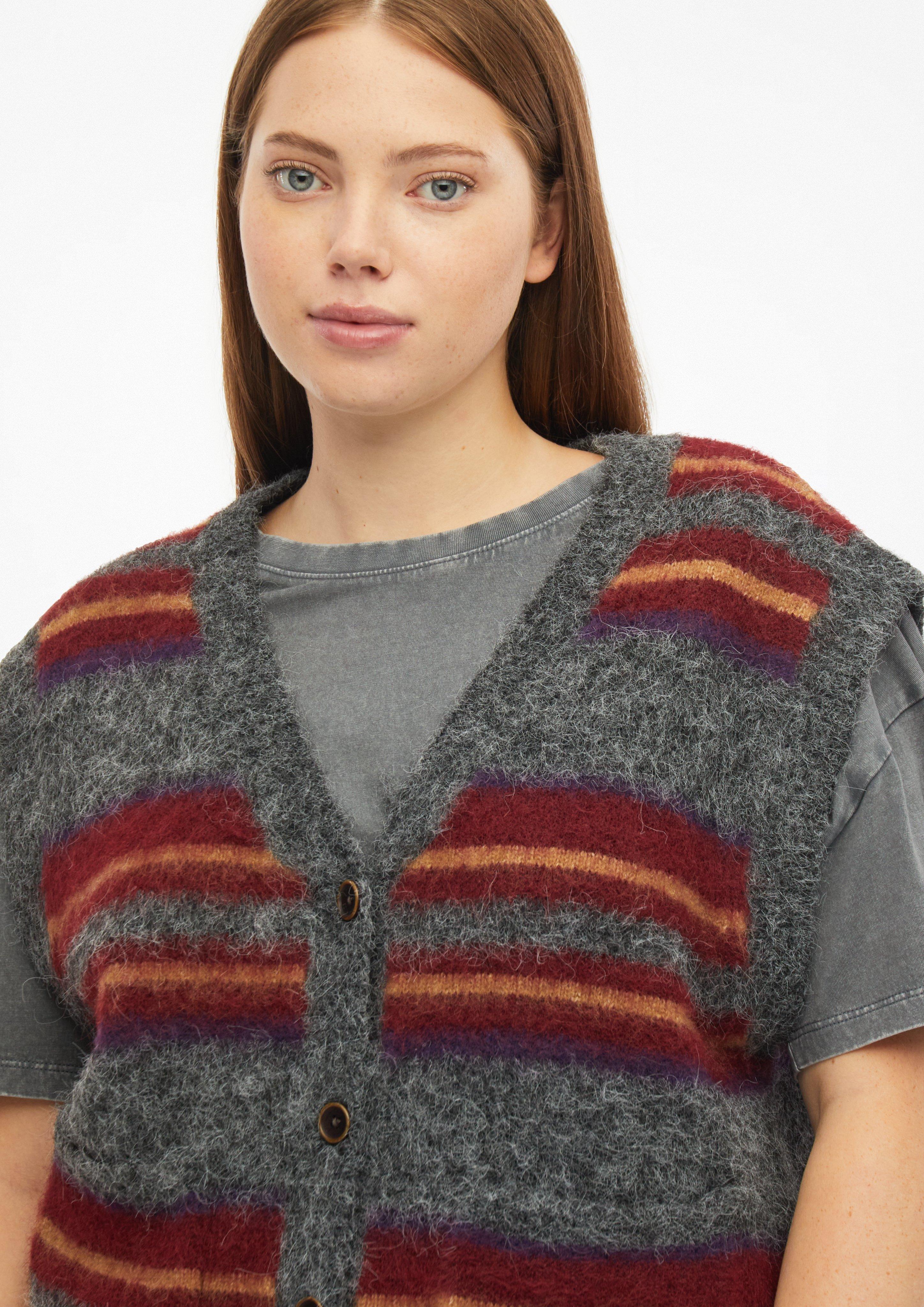 Damen Flauschige Strickweste in grau von QS CURVE