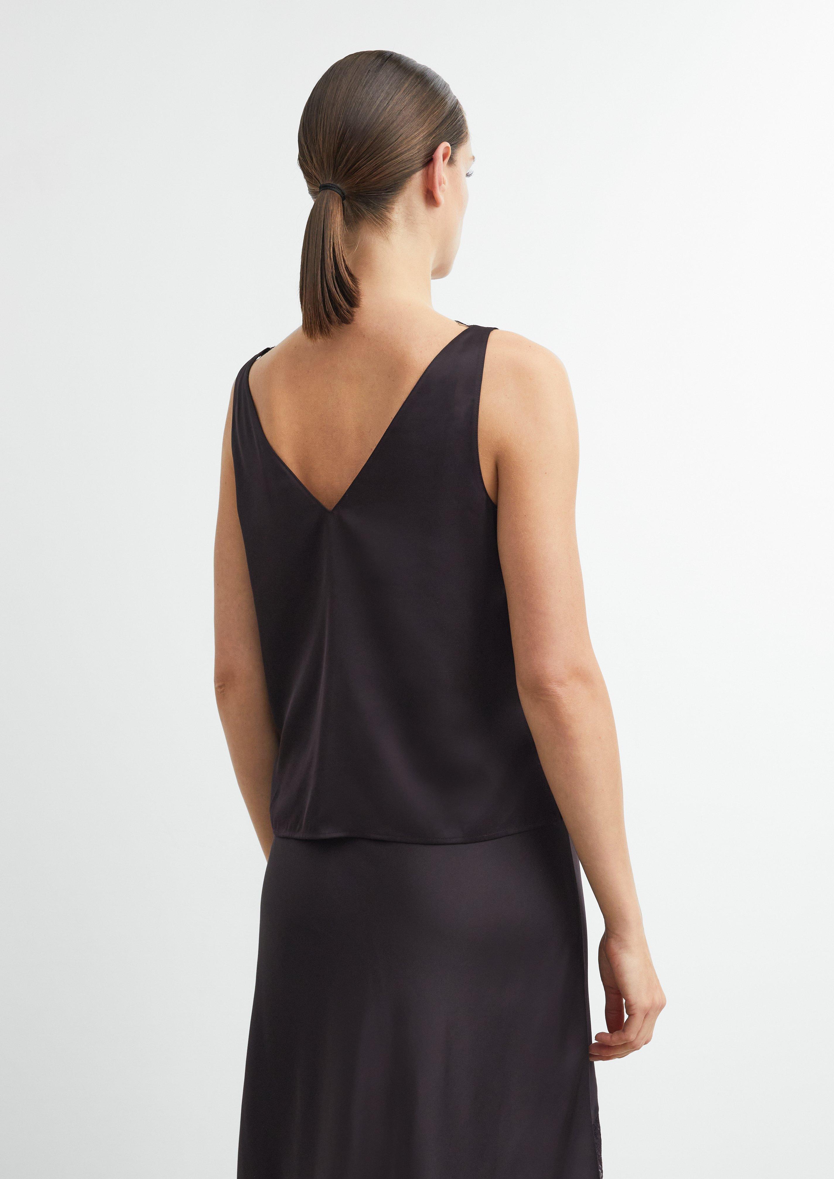 Blouse in purple by COMMA