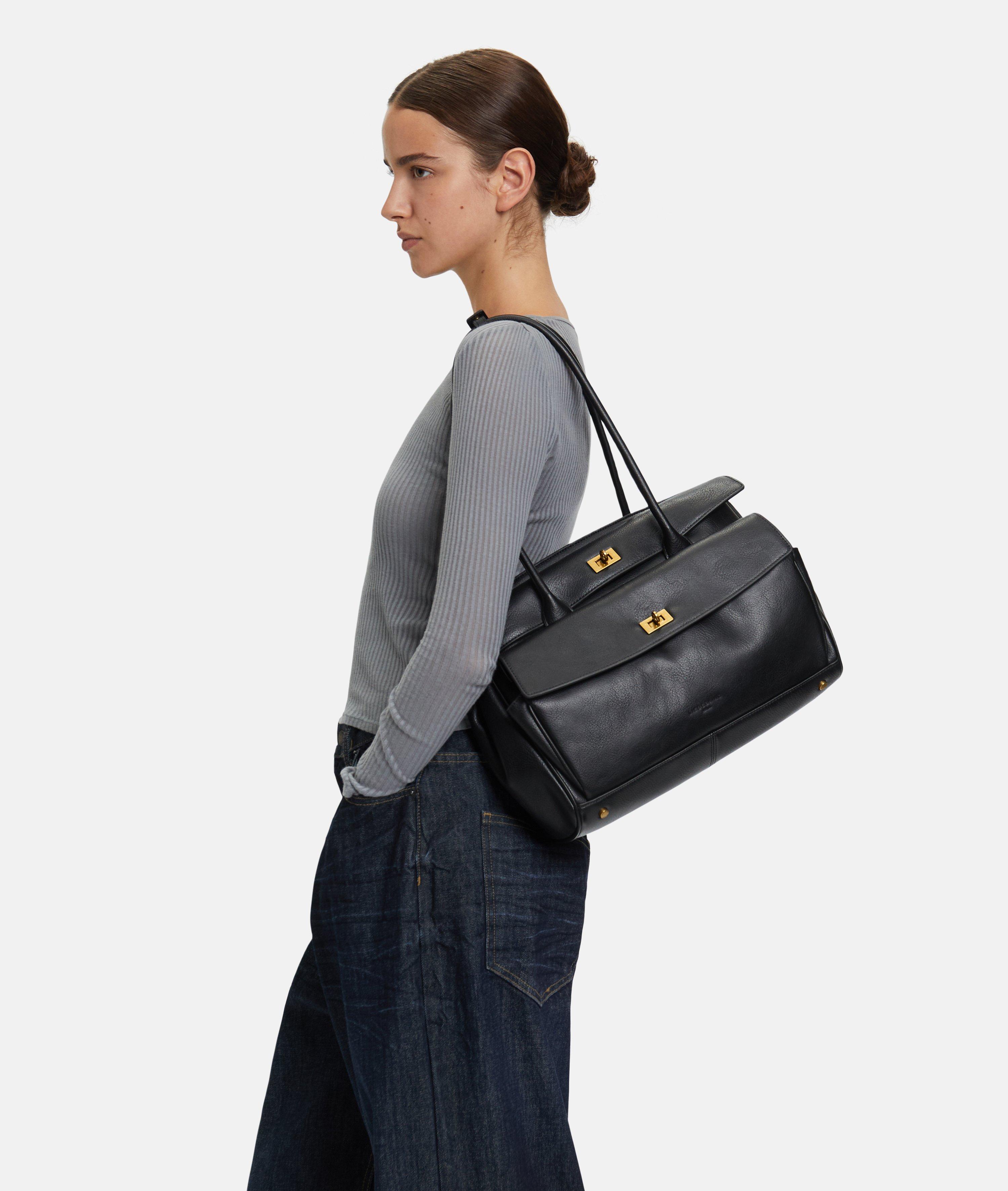 Archive Gloria II Satchel L in schwarz & rot