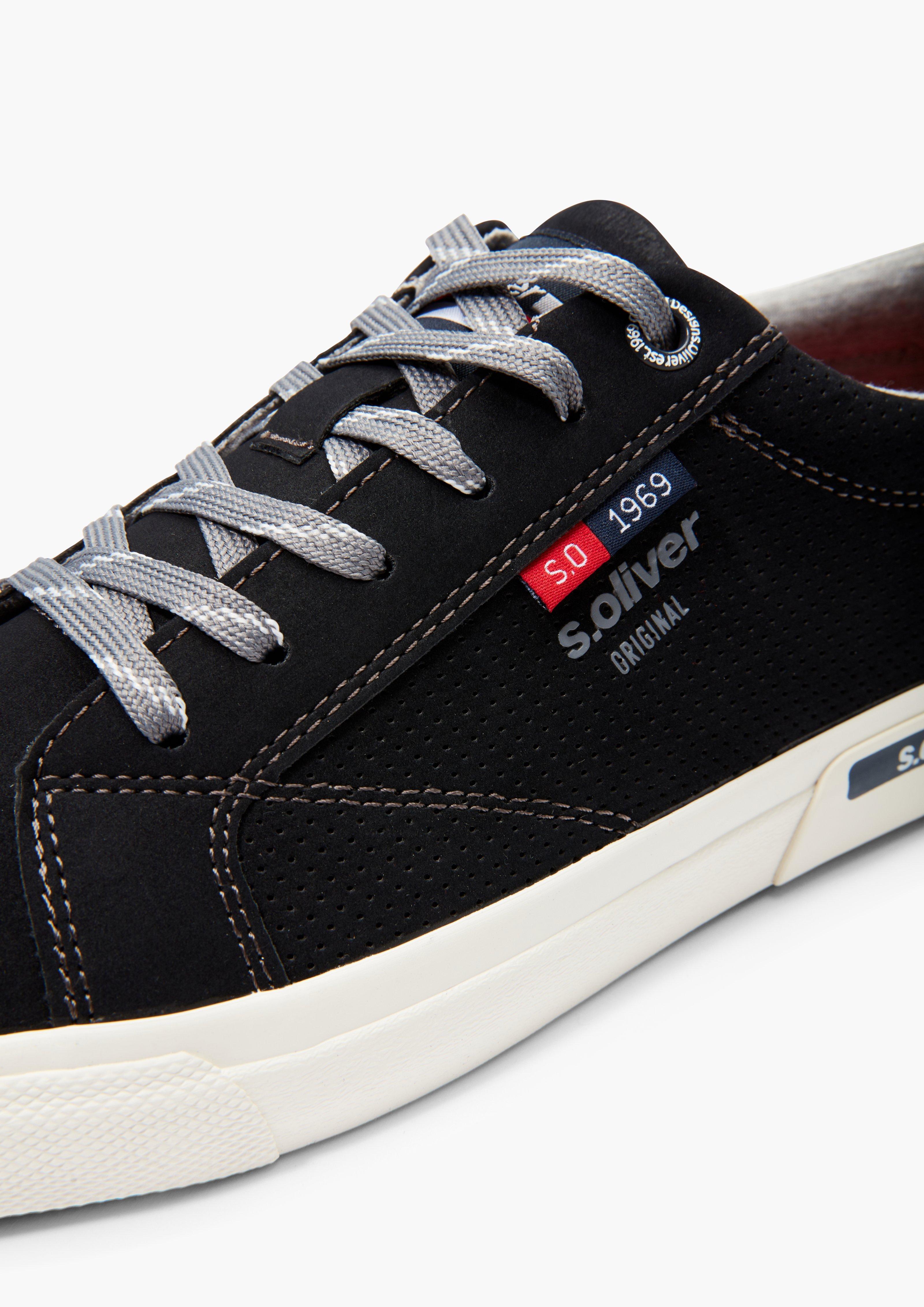 Souliers à lacets in 805