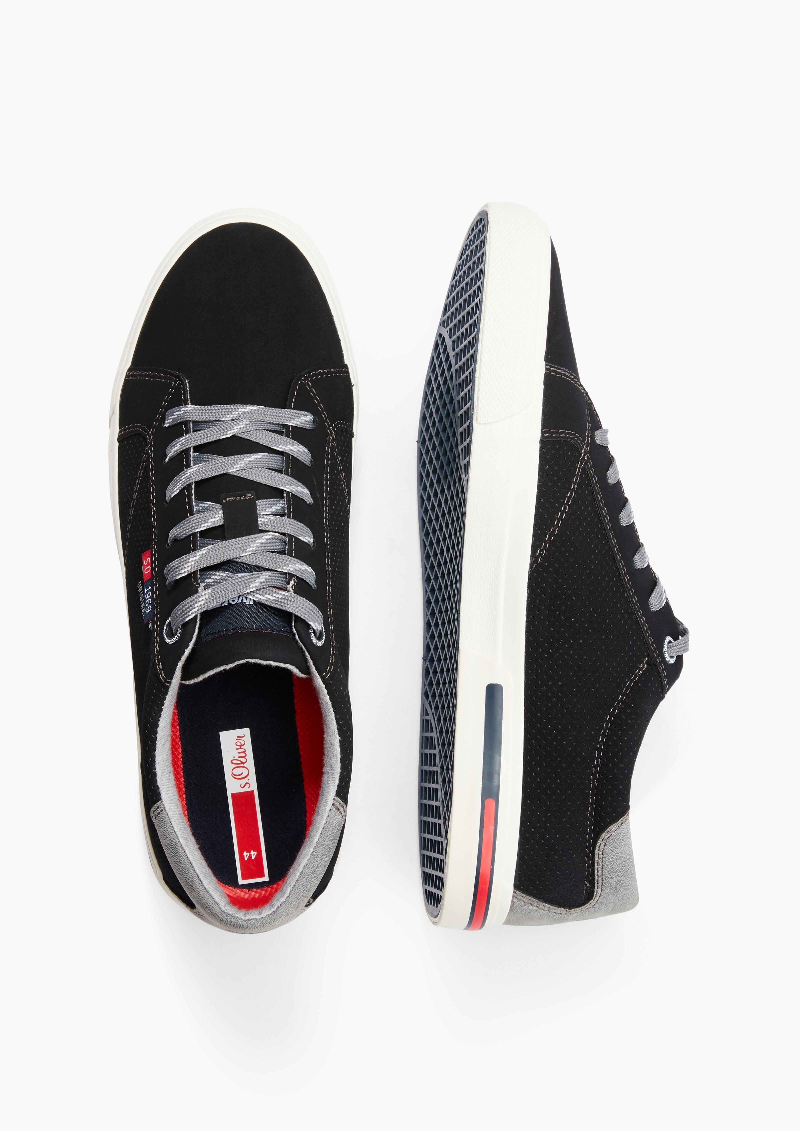 Souliers à lacets in 805