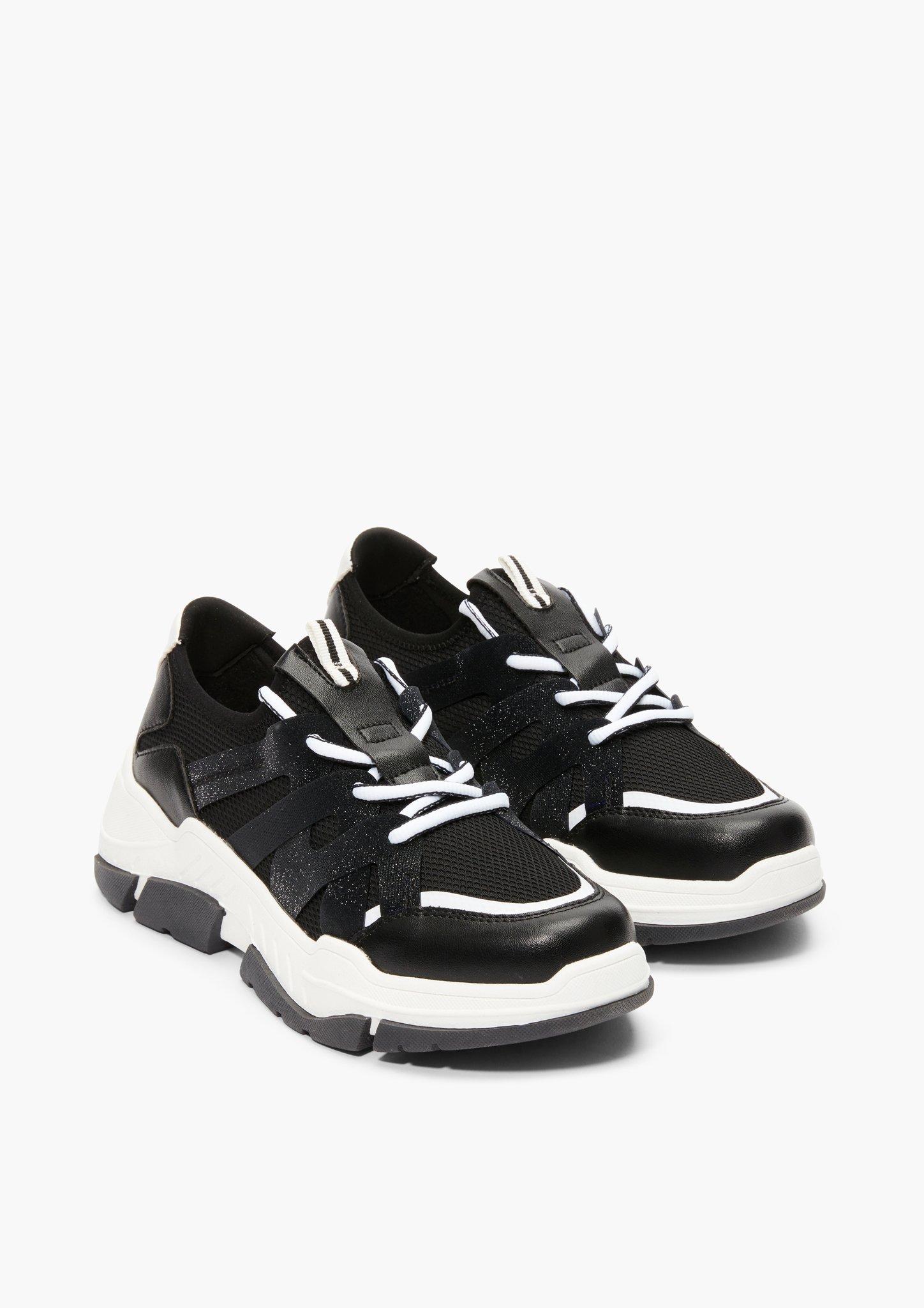 Damen Sneaker mit Kontrast-Details in  von s.Oliver