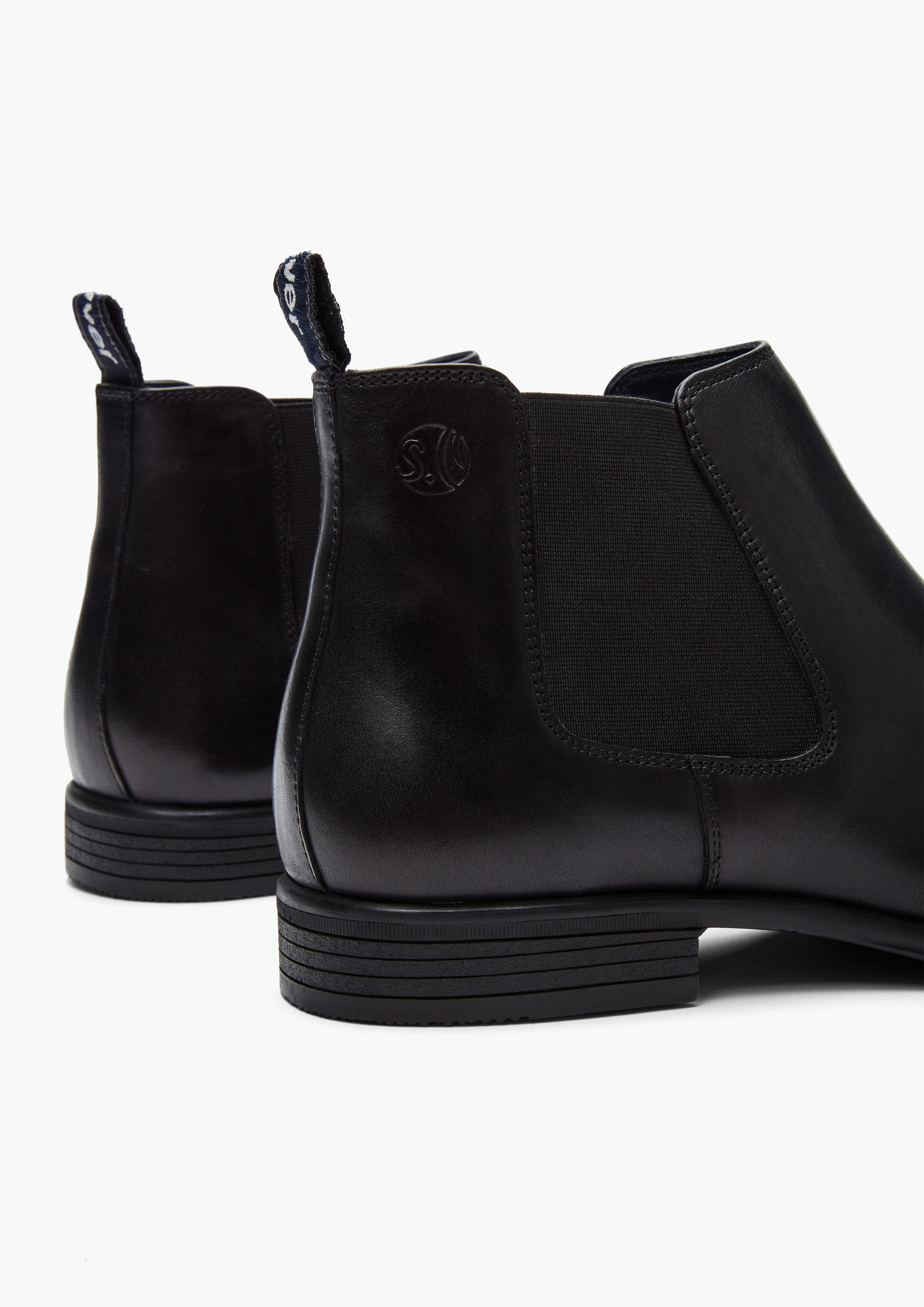 Leder-Stiefeletten in 001