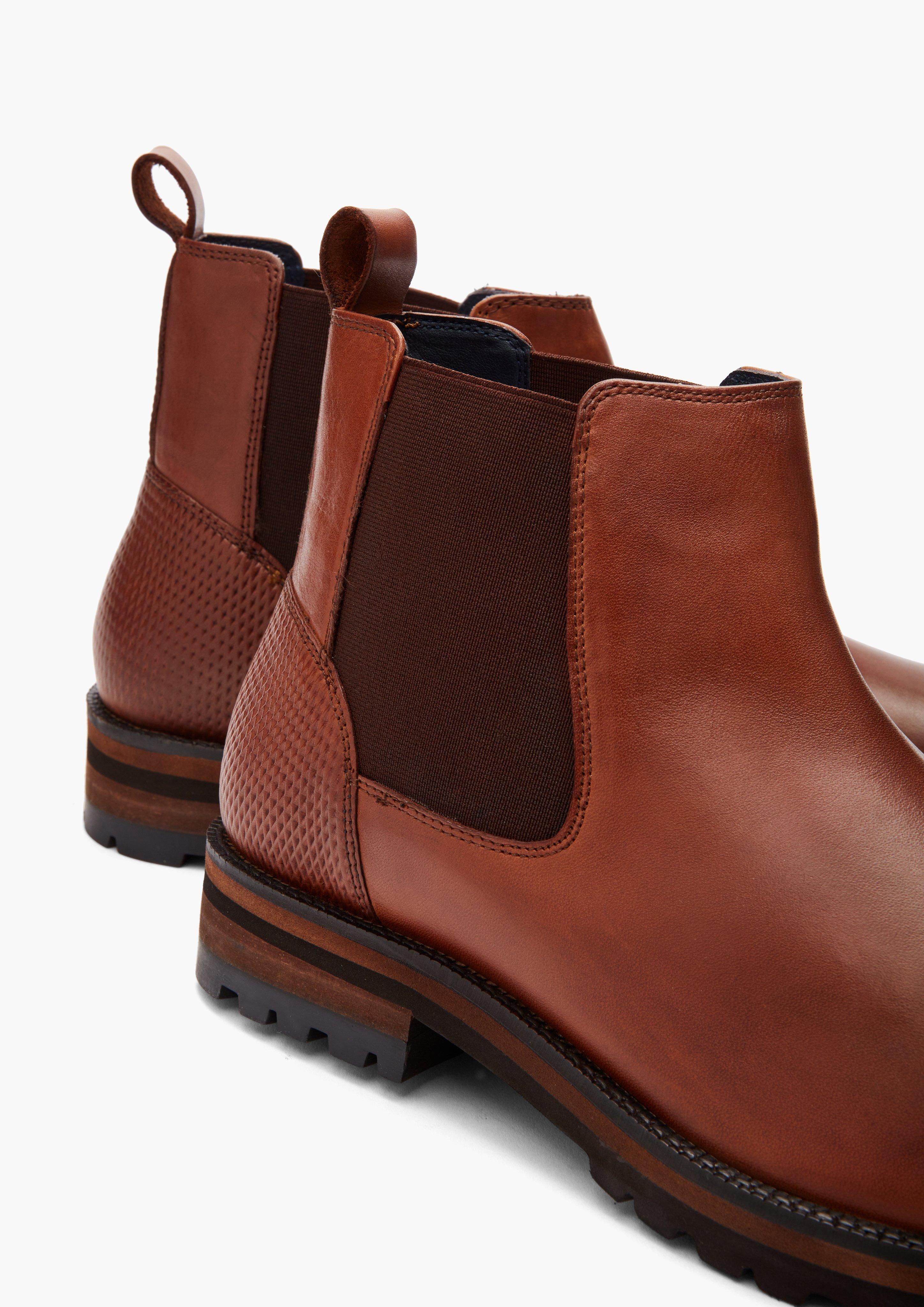 Leder-Stiefeletten in 305