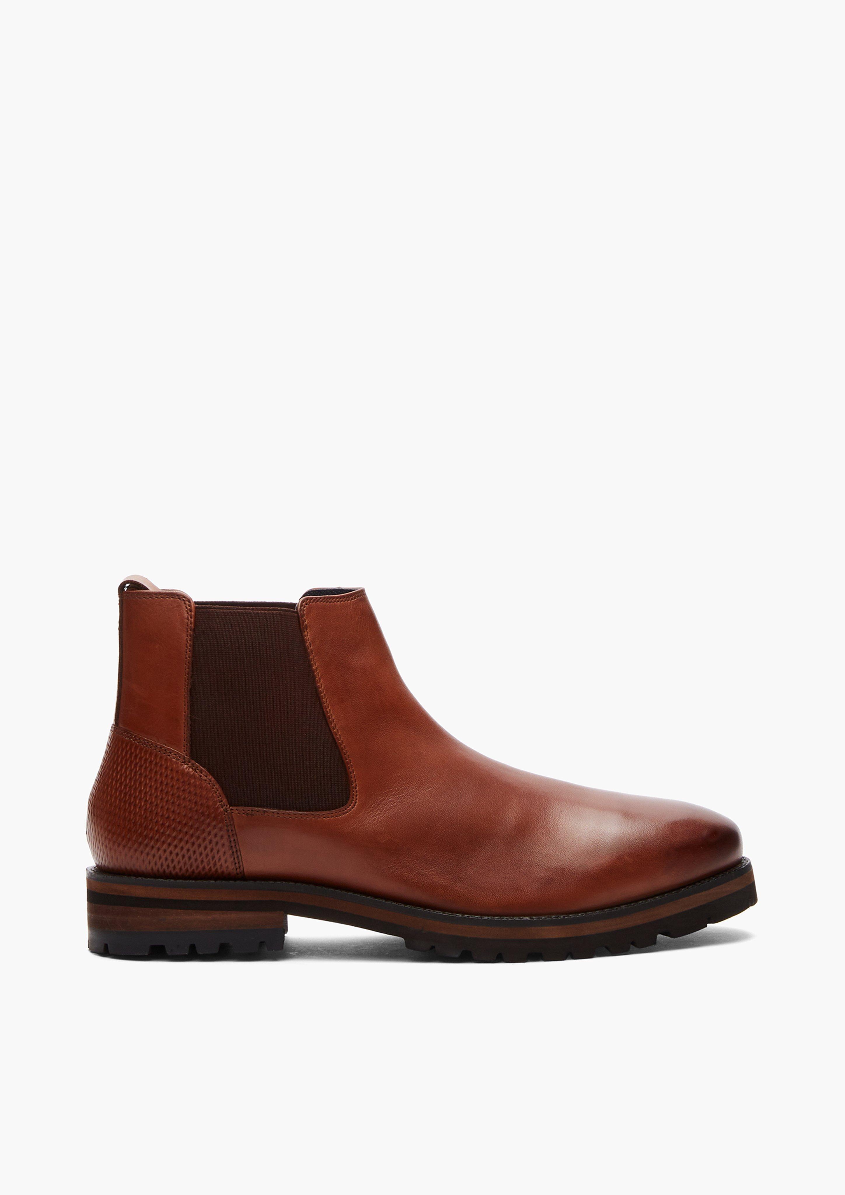 Leder-Stiefeletten in 305