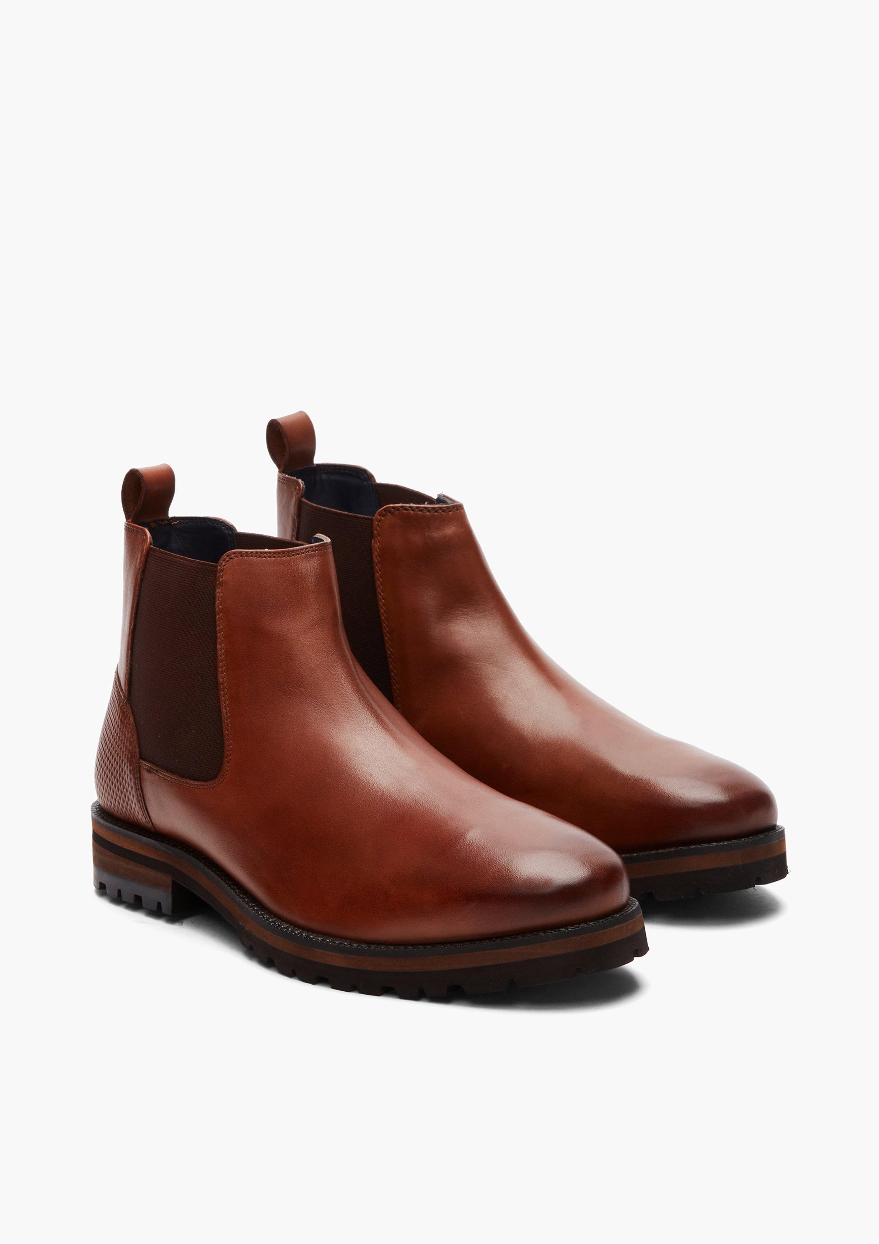 Leder-Stiefeletten in 305
