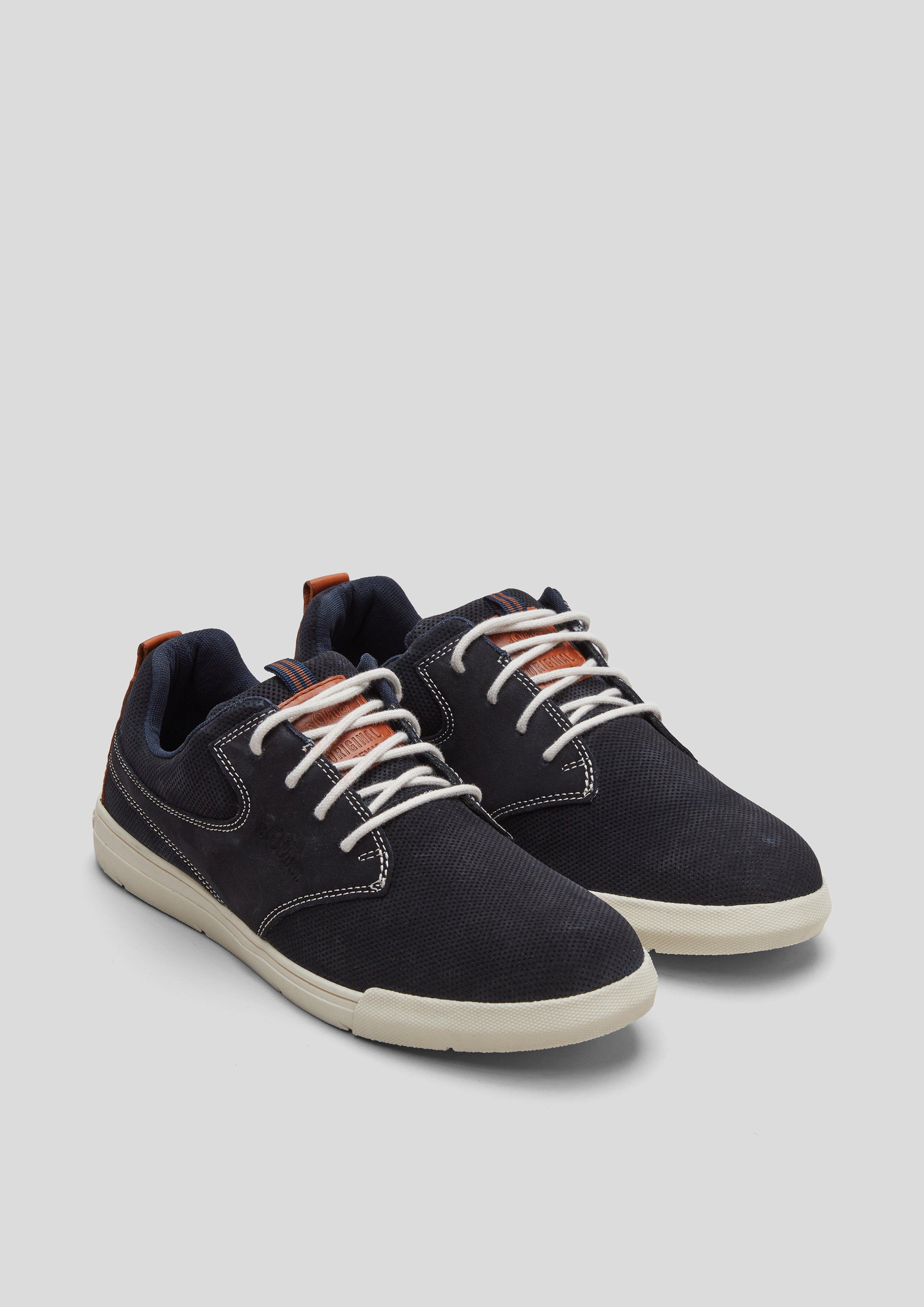 Leder-Sneaker in 805