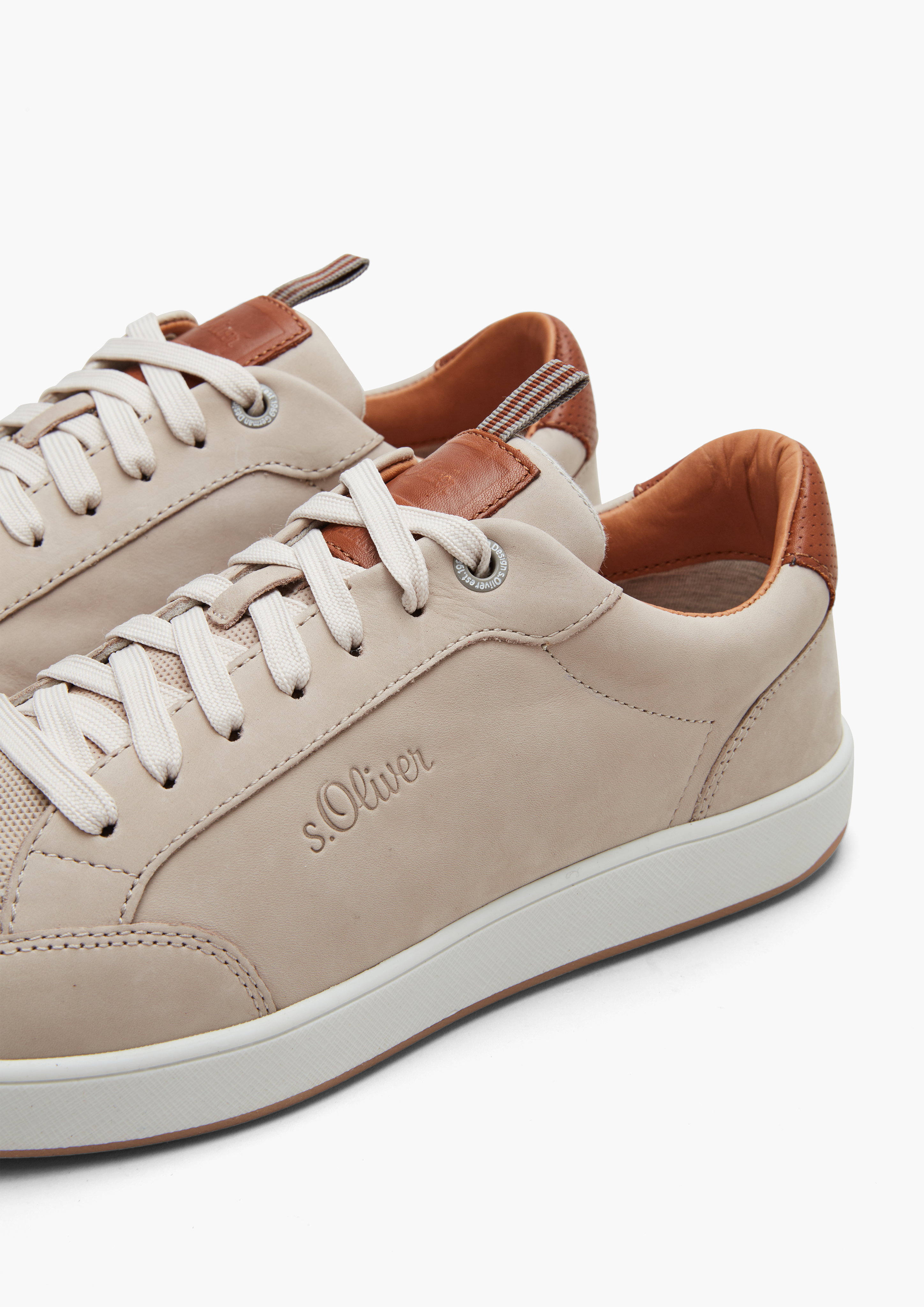 Leder-Sneaker in 341