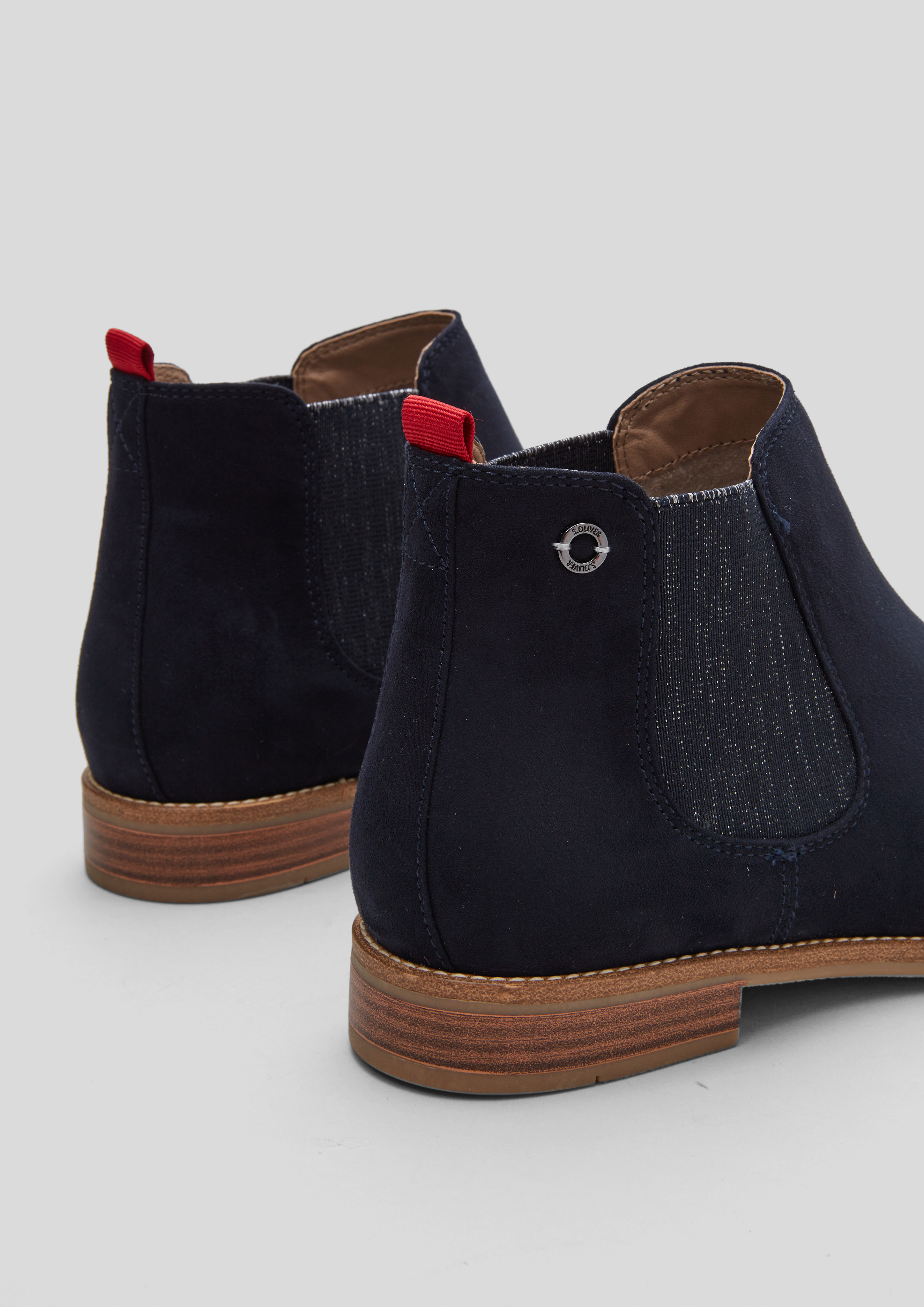 Enkellaarsjes in 805