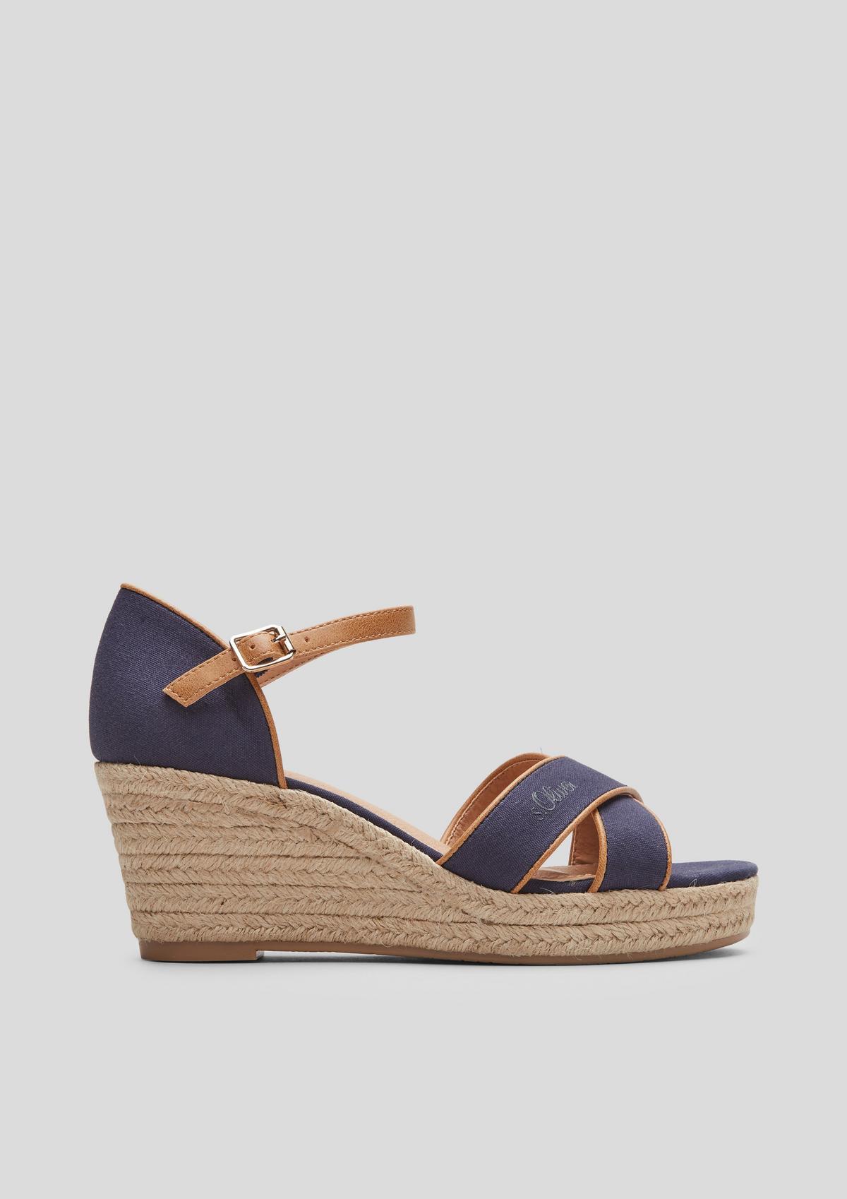 s.Oliver Wedges im Materialmix