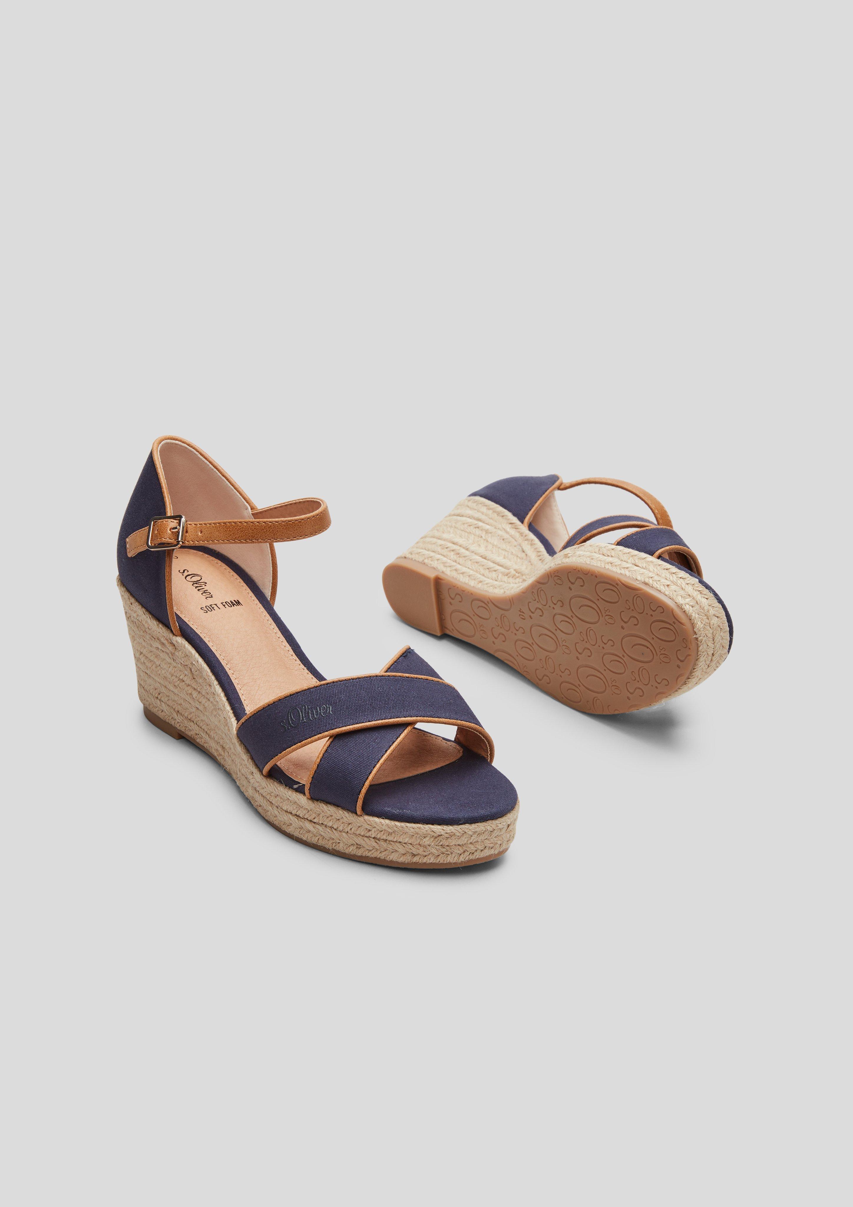 s.Oliver Wedges im Materialmix