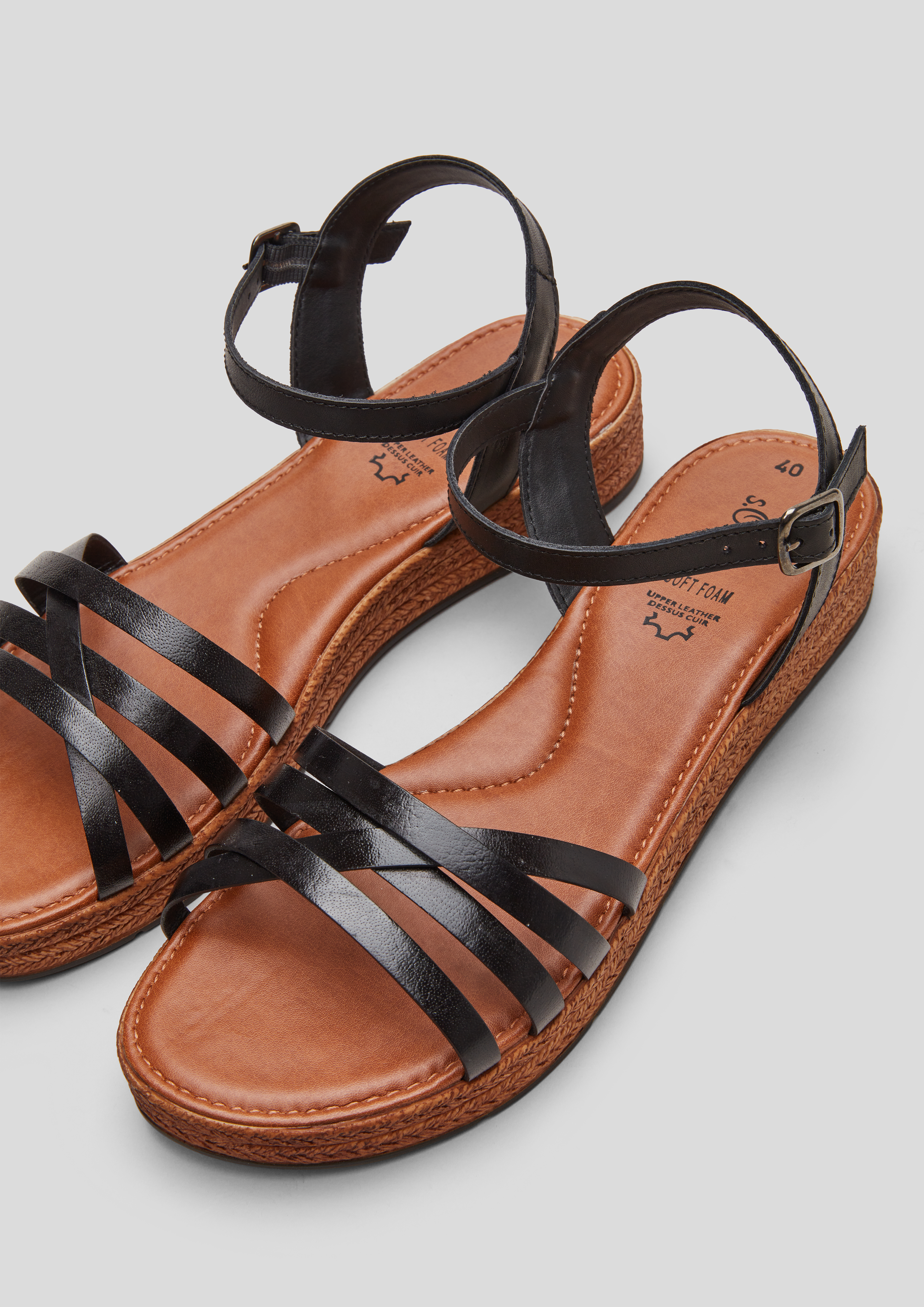 Damen Leder-Sandalen in schwarz von s.Oliver