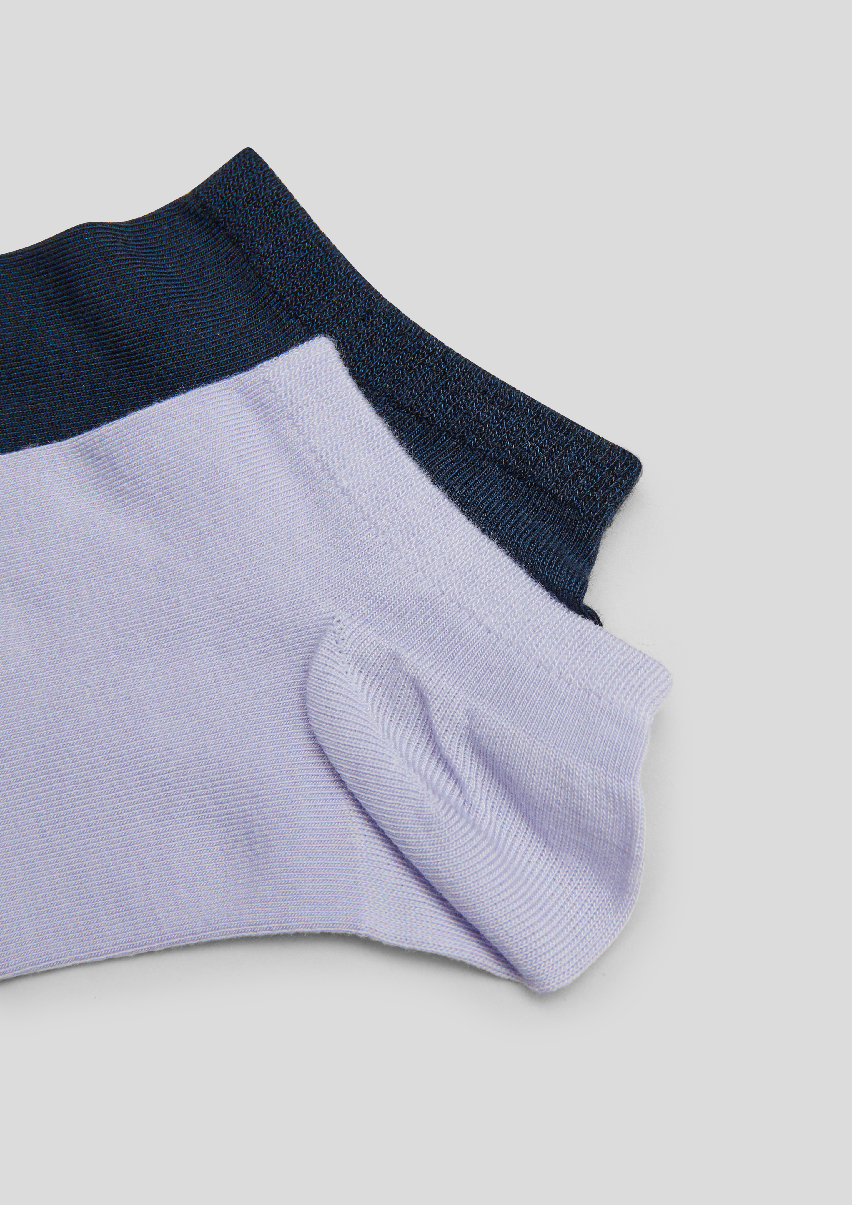 Nizke nogavice in 4800, 9900 & 0100