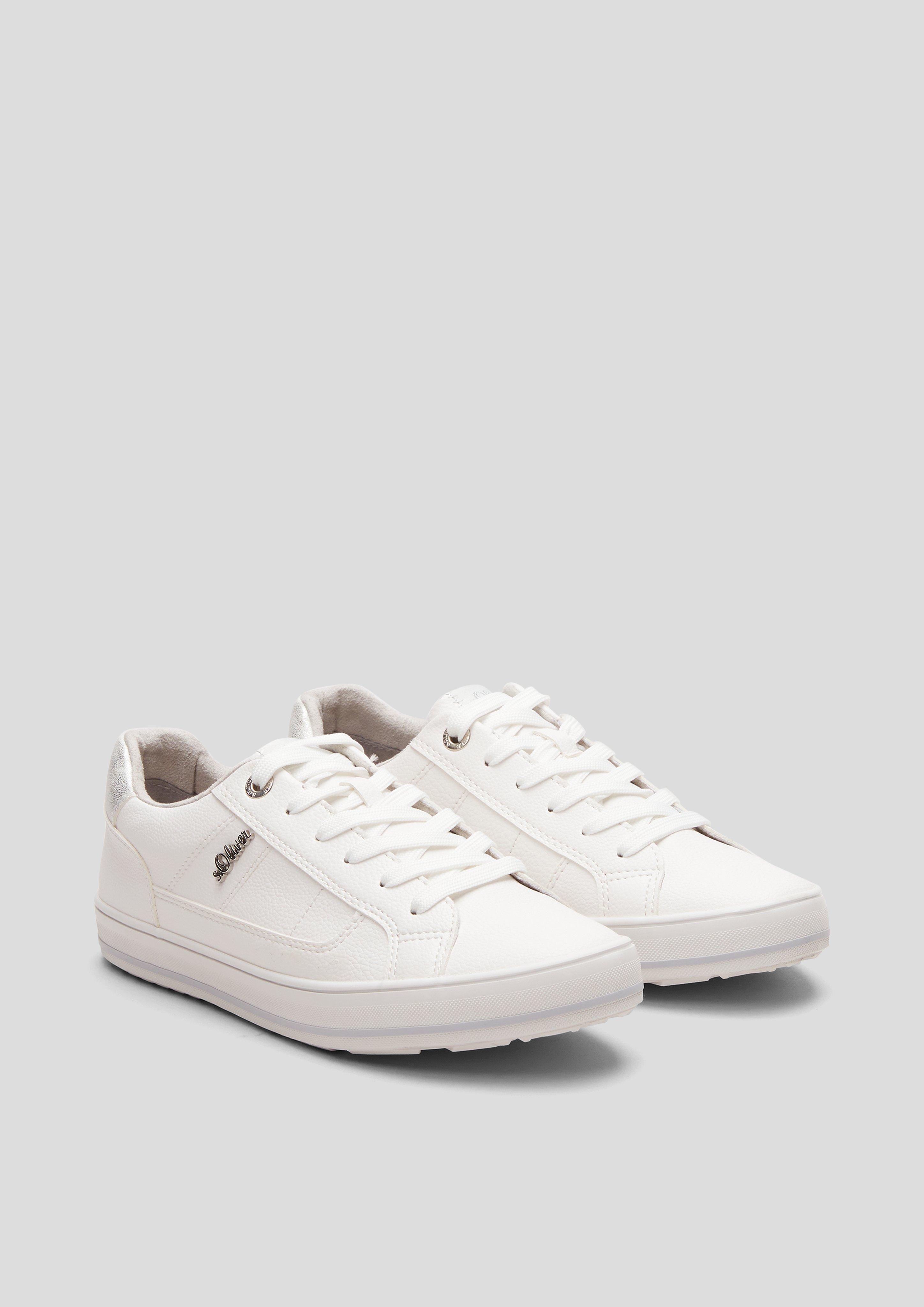 Product sibling Sneaker