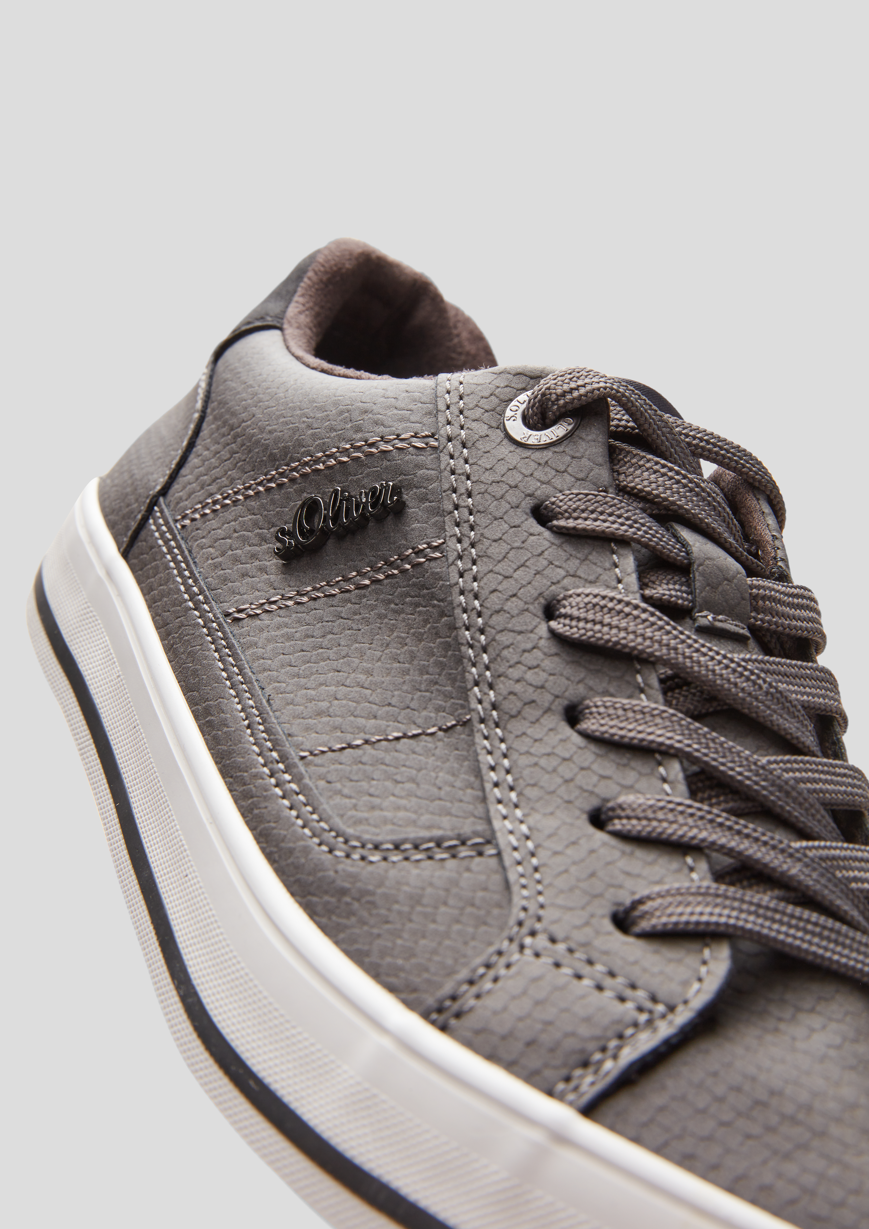 Damen Sneaker in grau von s.Oliver