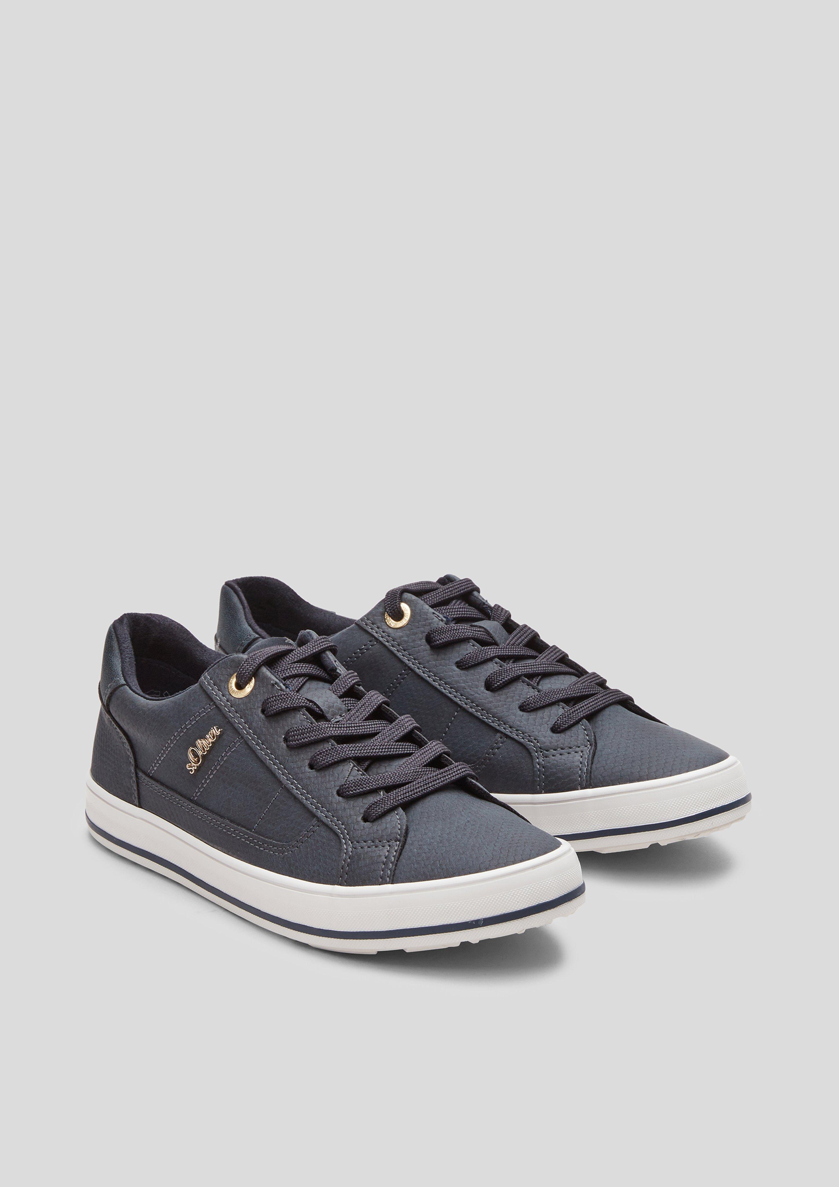 Product sibling Sneaker