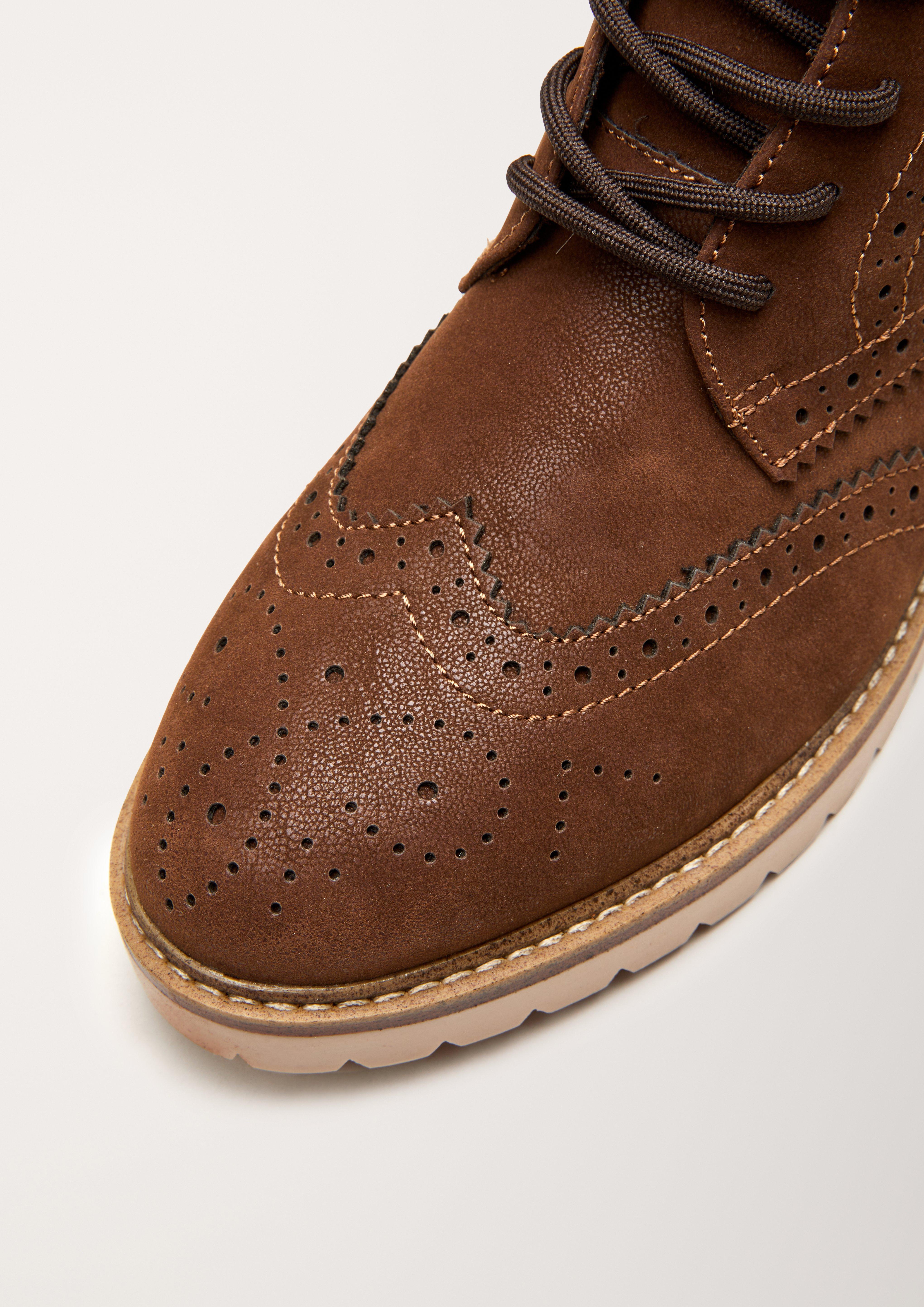 Stiefel in 302 & 701