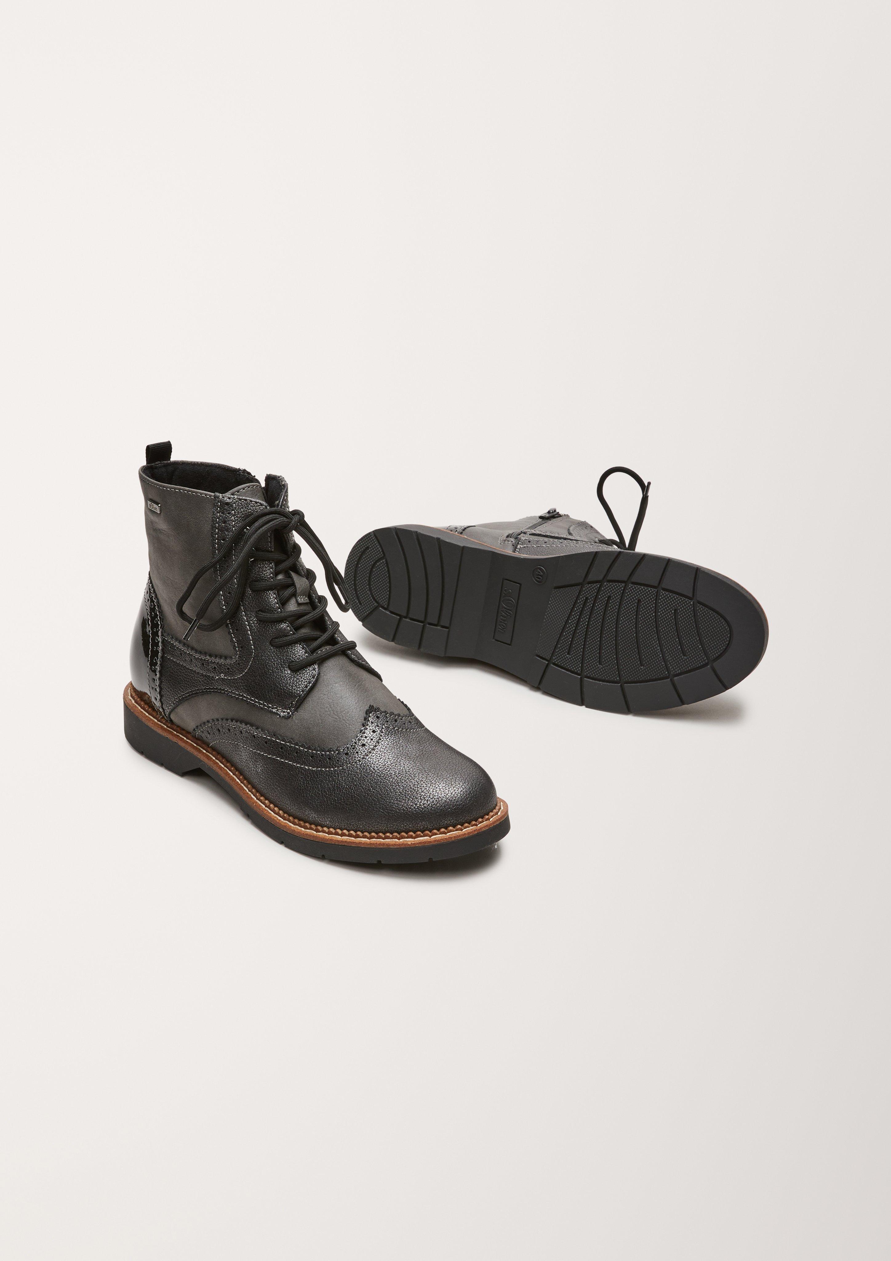 s.Oliver Boots in Lackleder-Optik