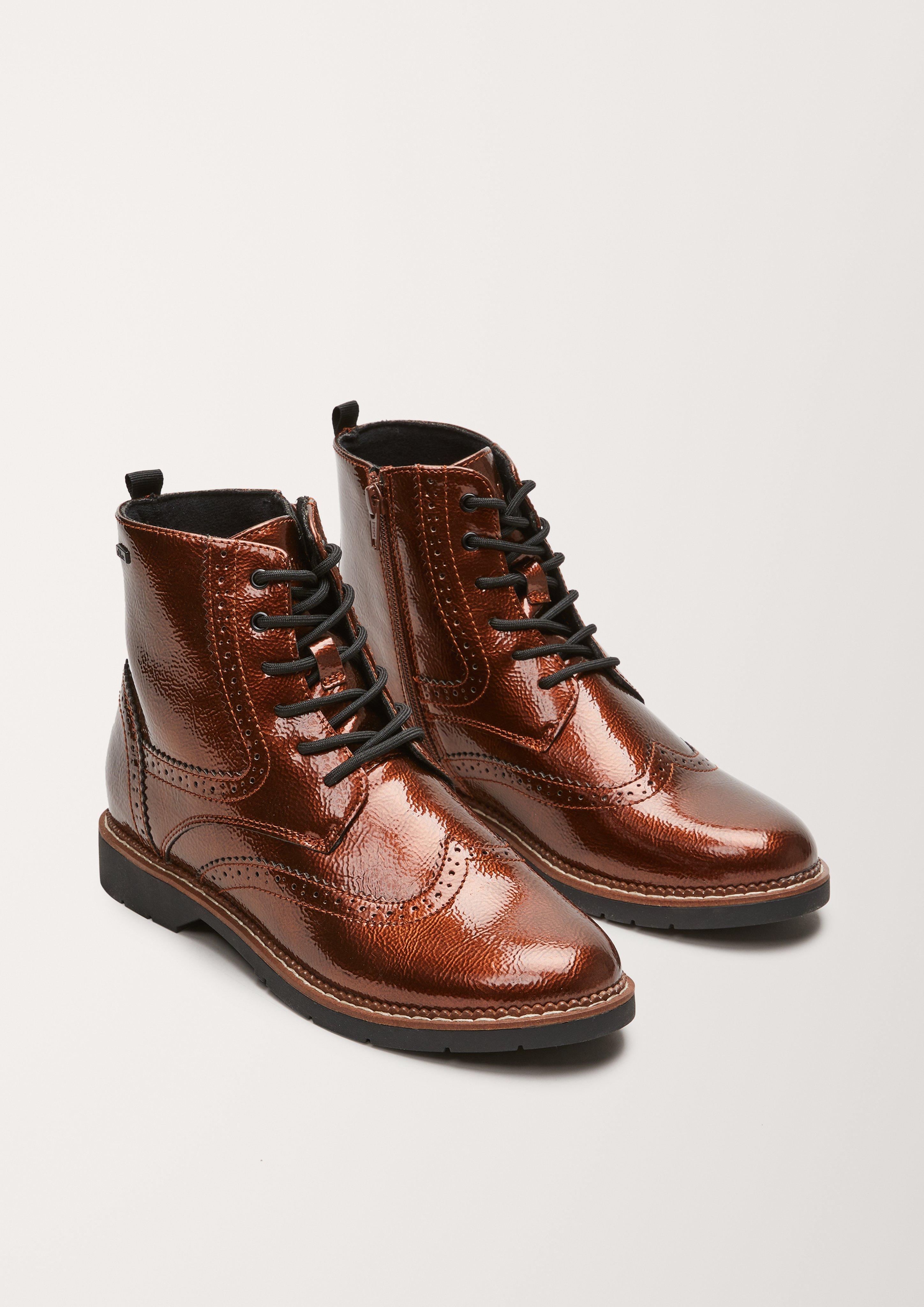 S.Oliver Boots in Lackleder-Optik