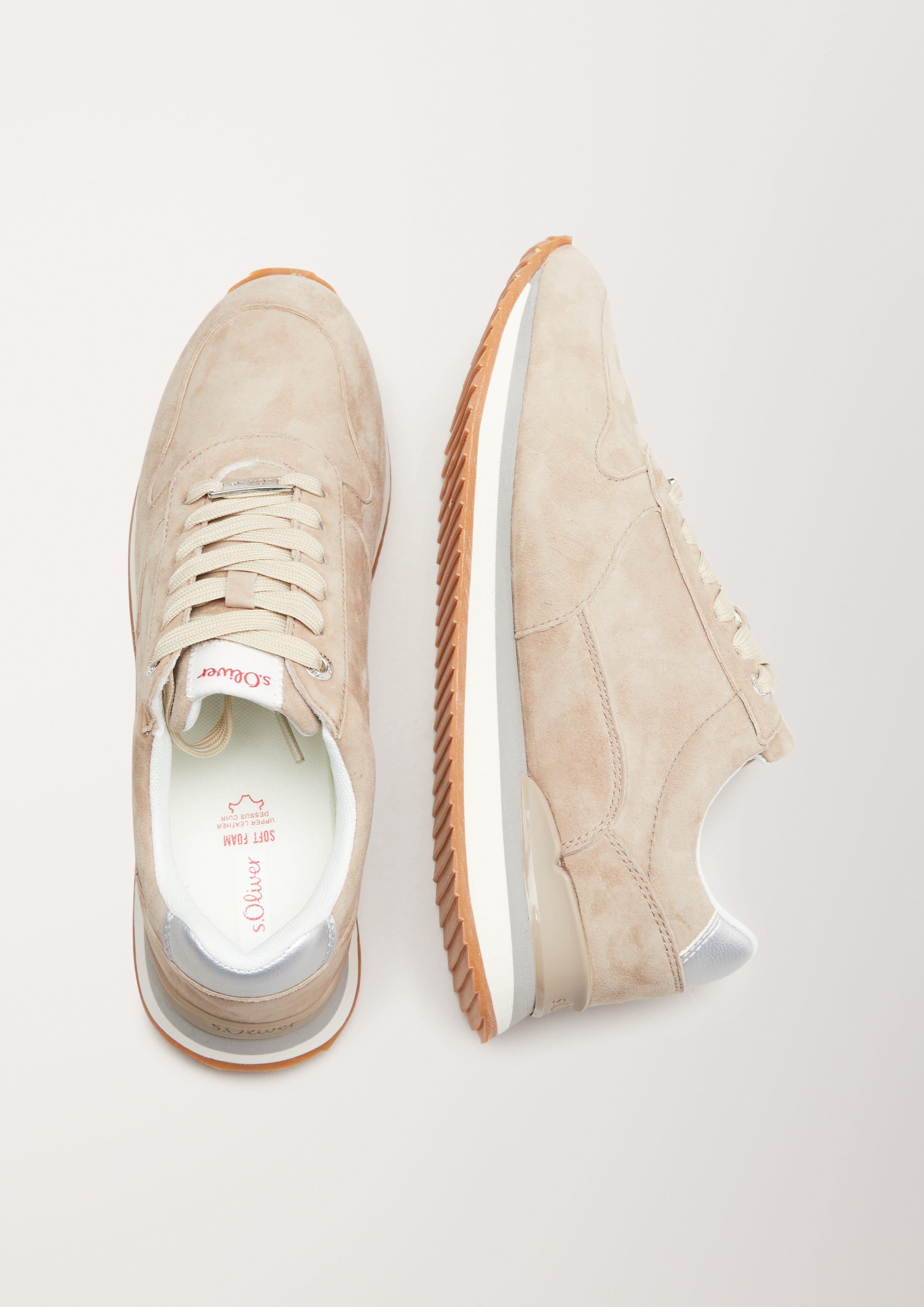 Chaussures in 341 & 102