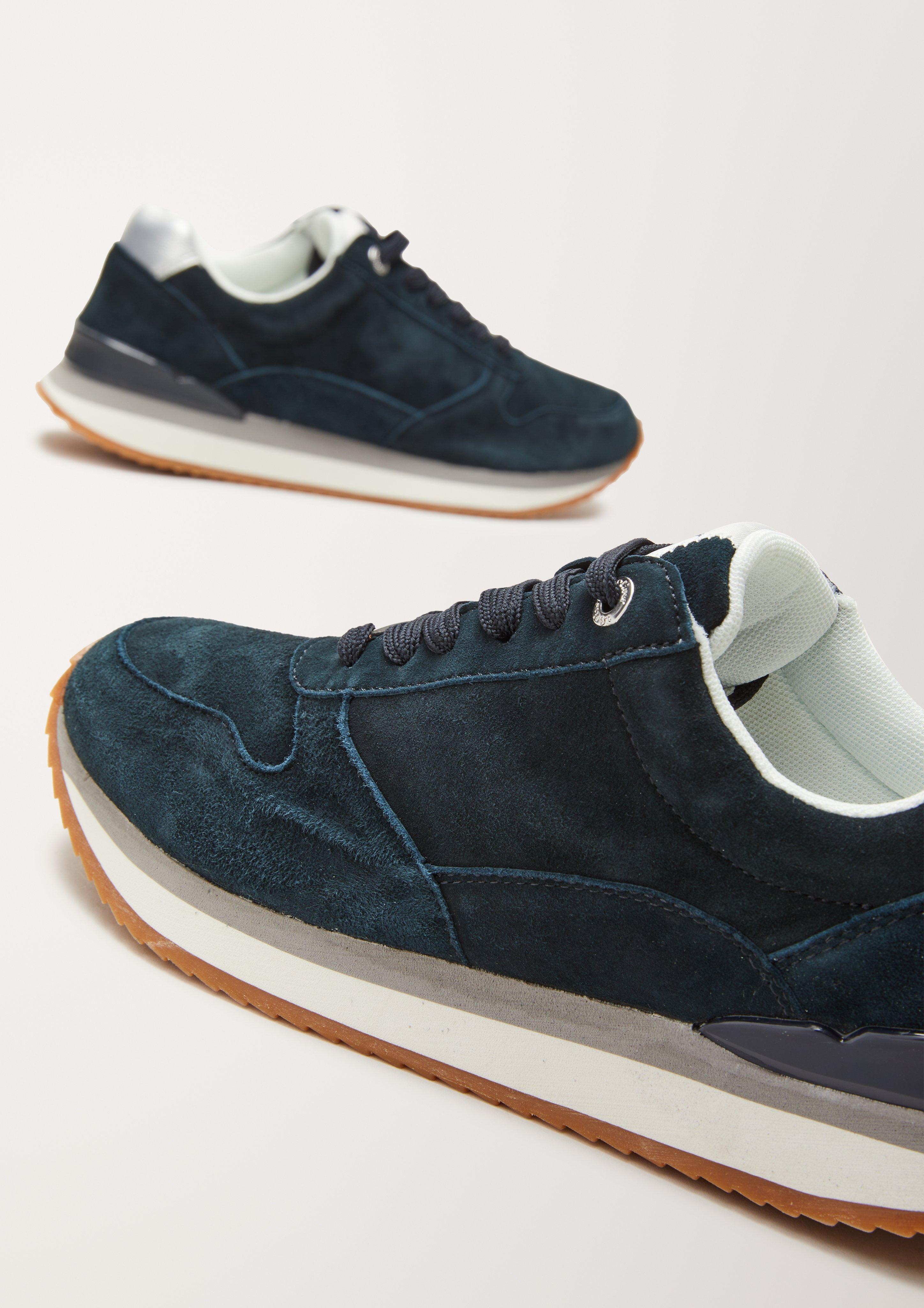 Chaussures in 805 & 102