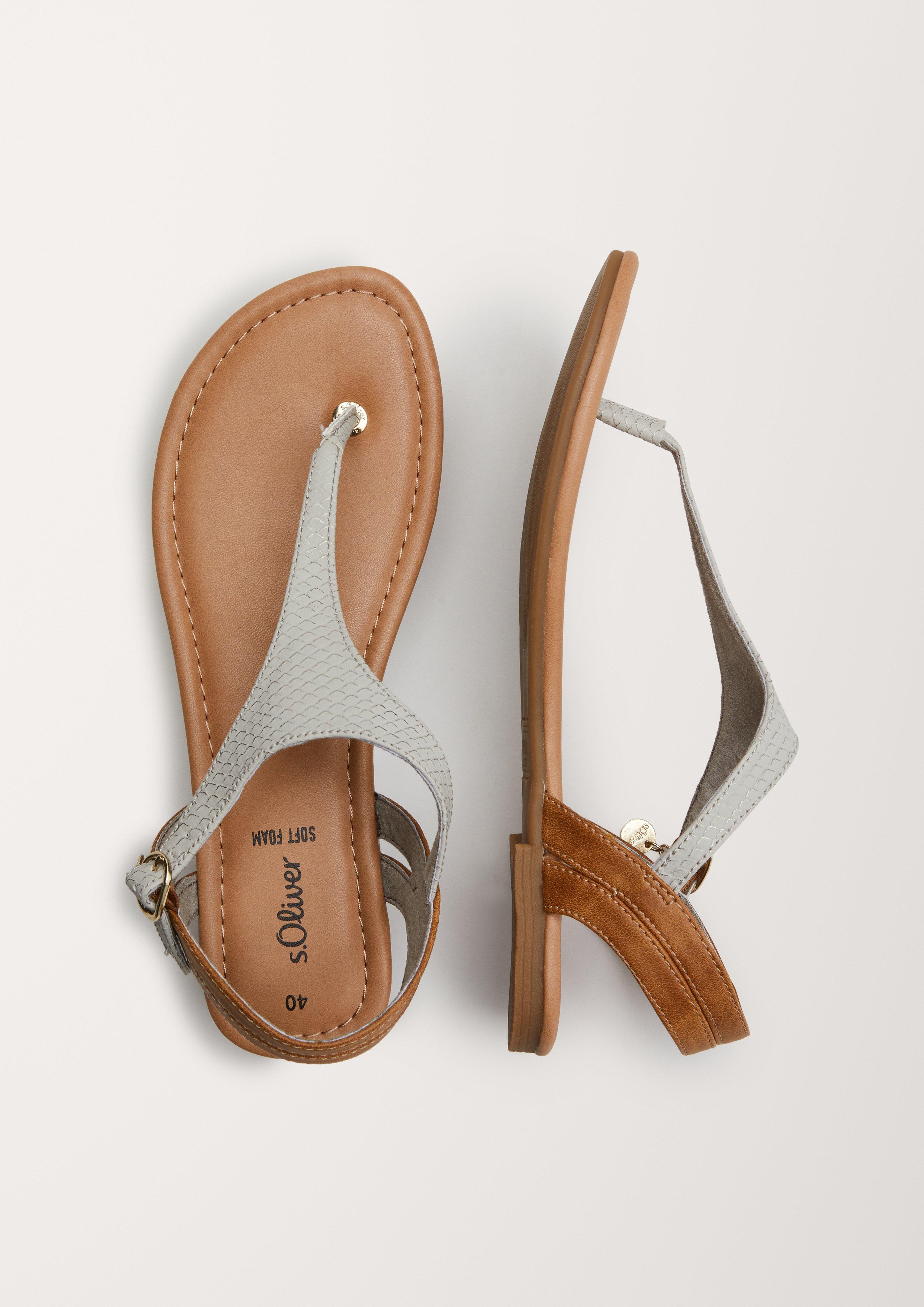 Sandalen in 374, 600 & 703