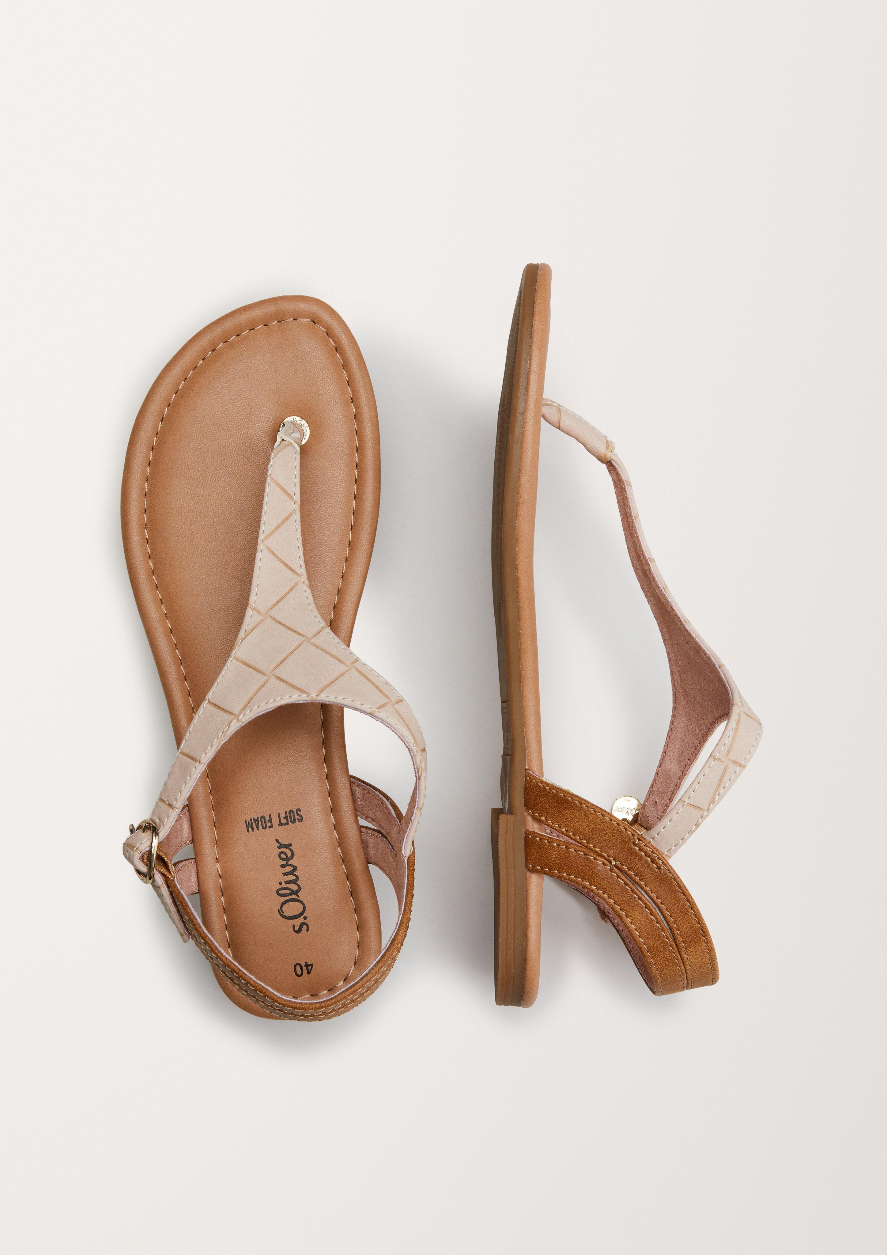 Sandalen in 544, 600 & 703