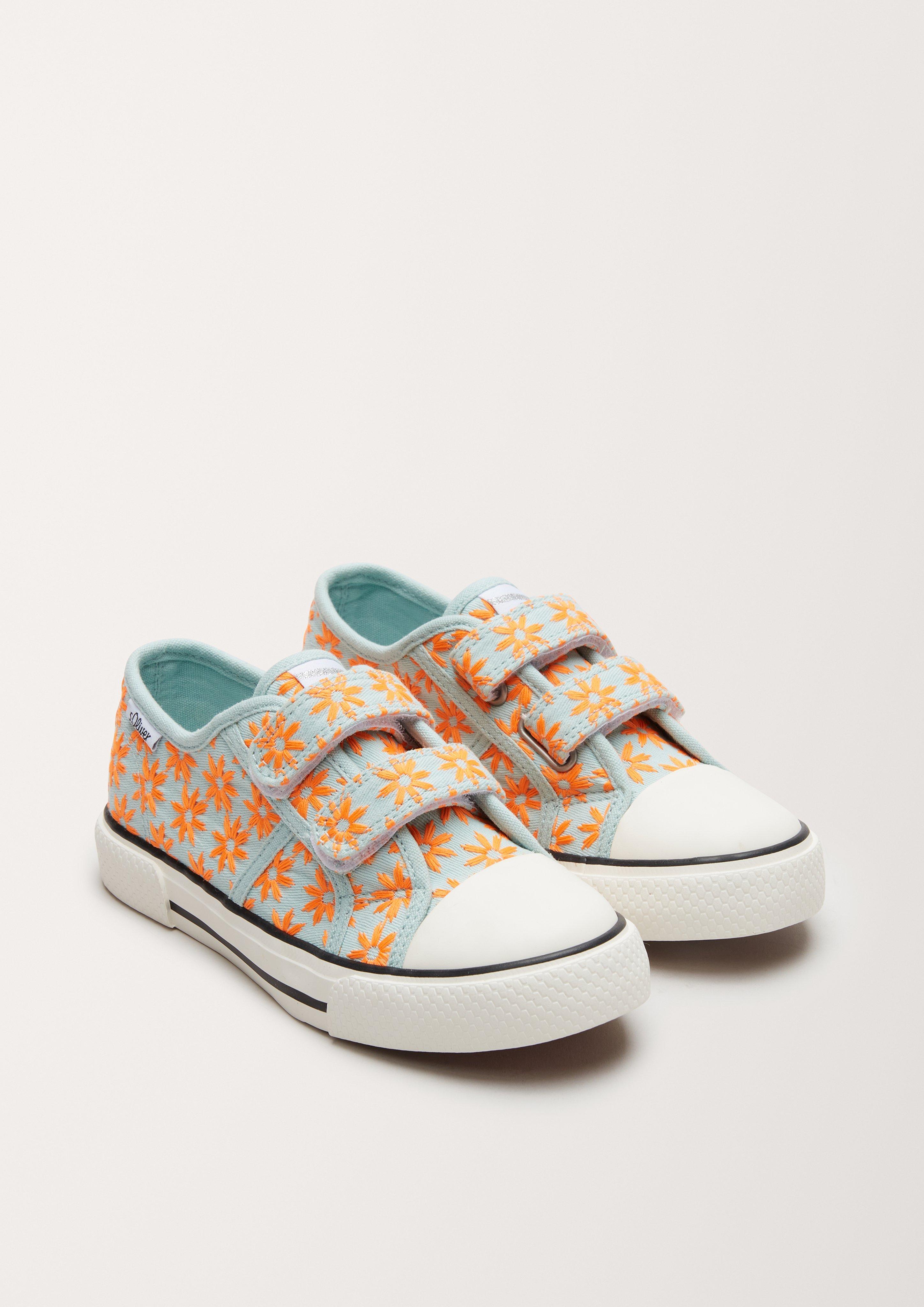 Sneaker