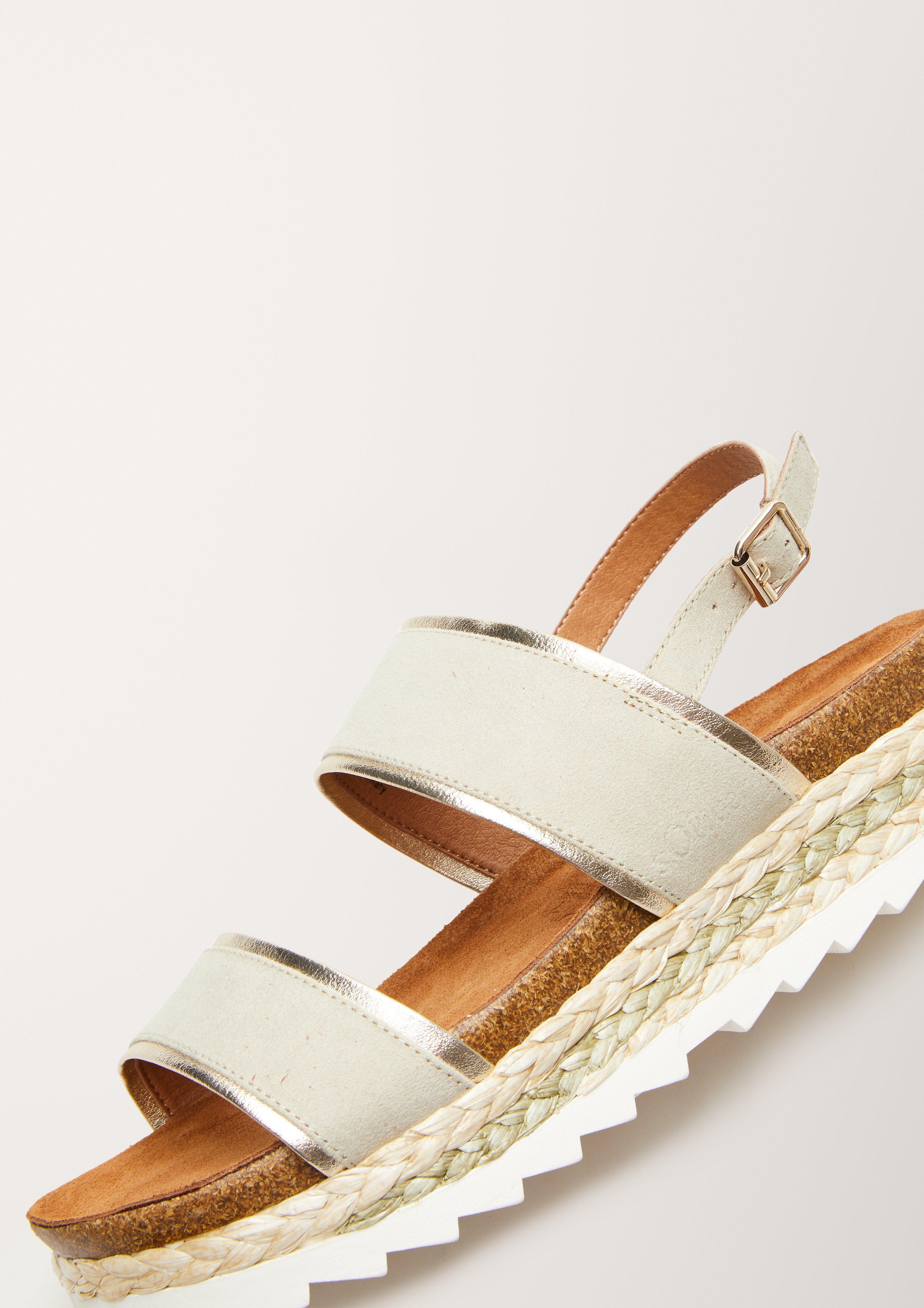 Sandalen in 728, 001 & 600