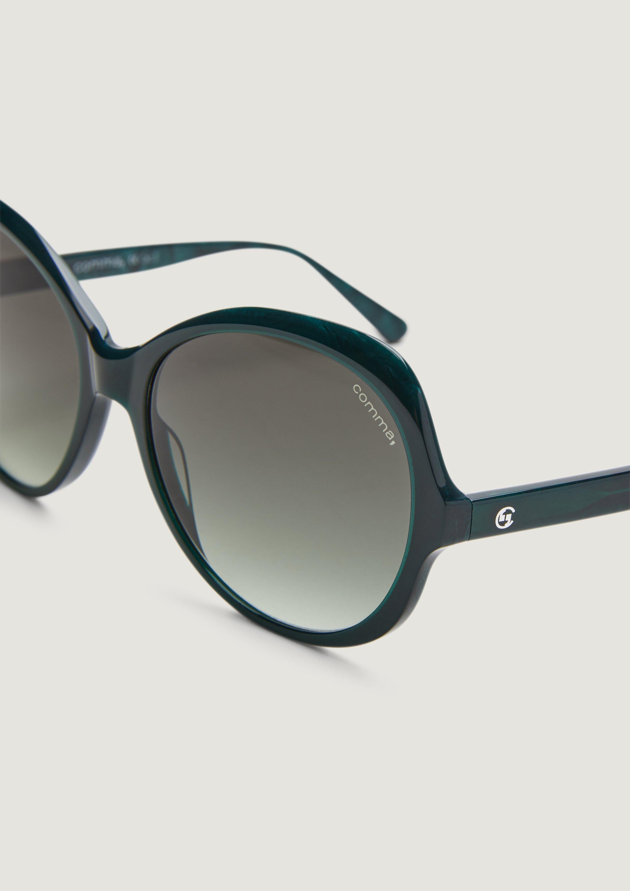 Sonnenbrille in petrol von COMMA