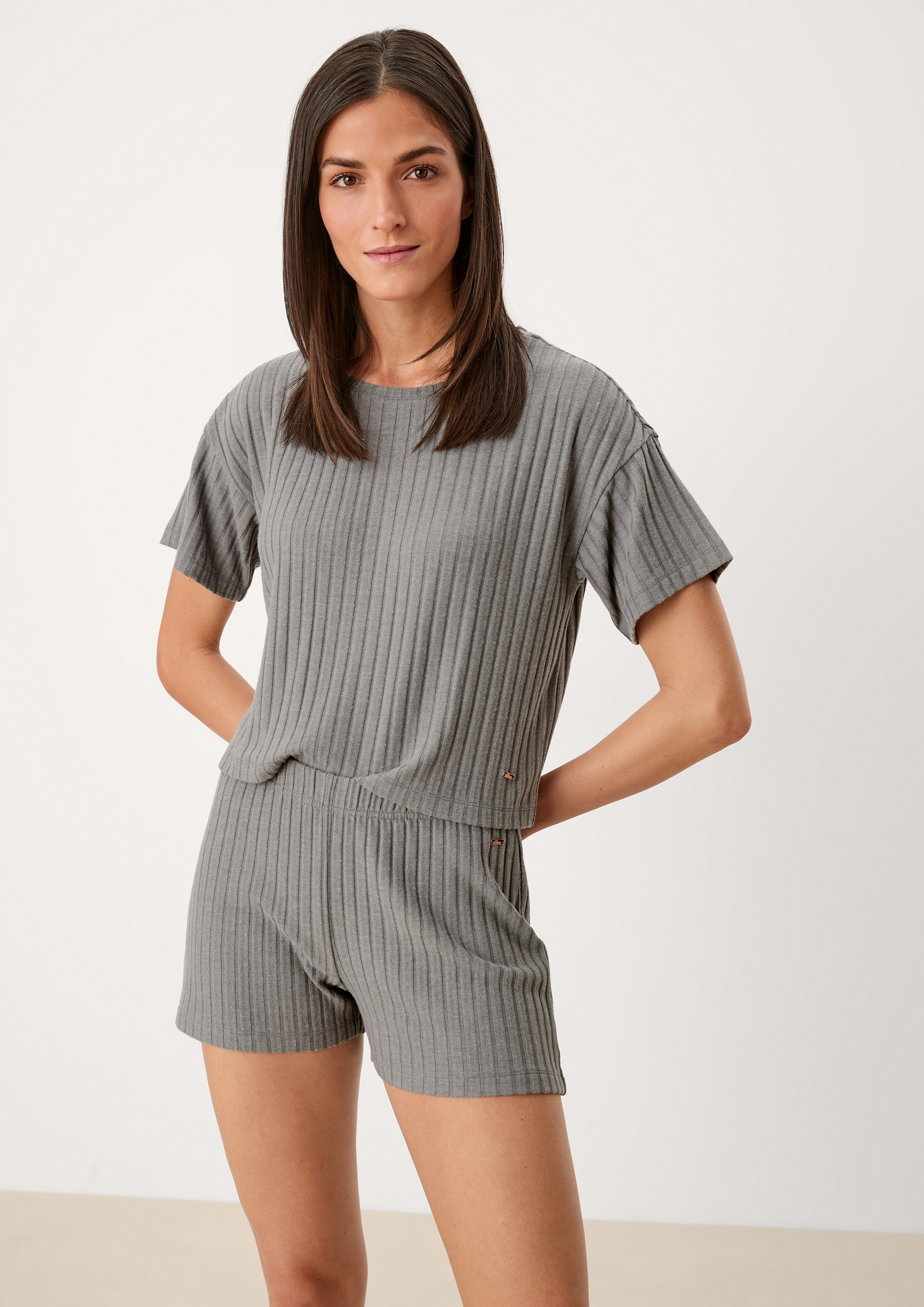 Short in 9100 & 4100