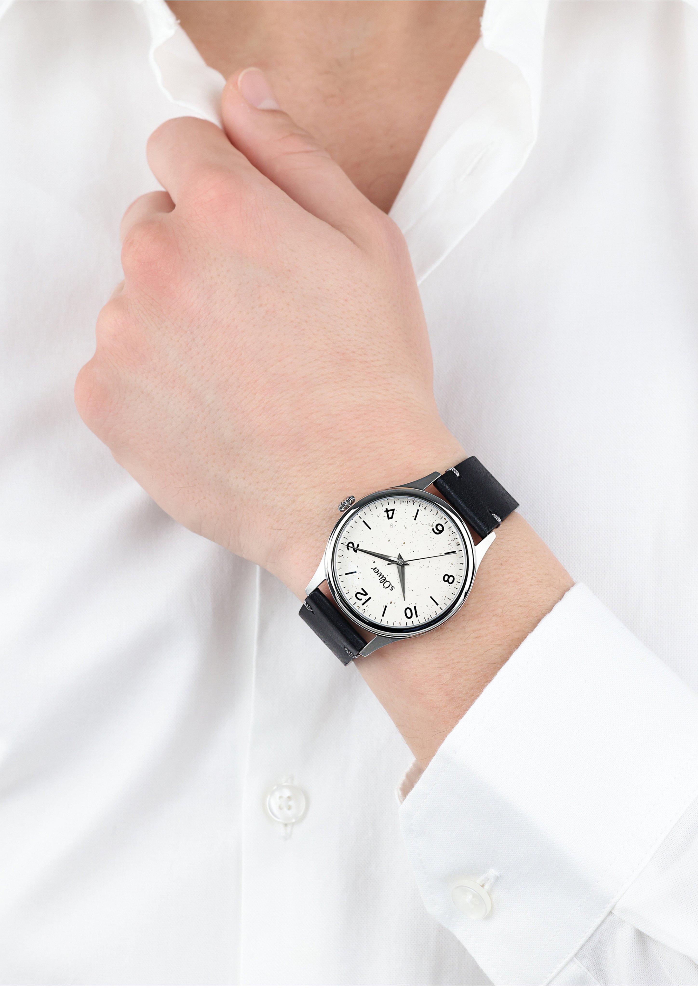 s.Oliver Klassische Edelstahluhr mit Lederarmband