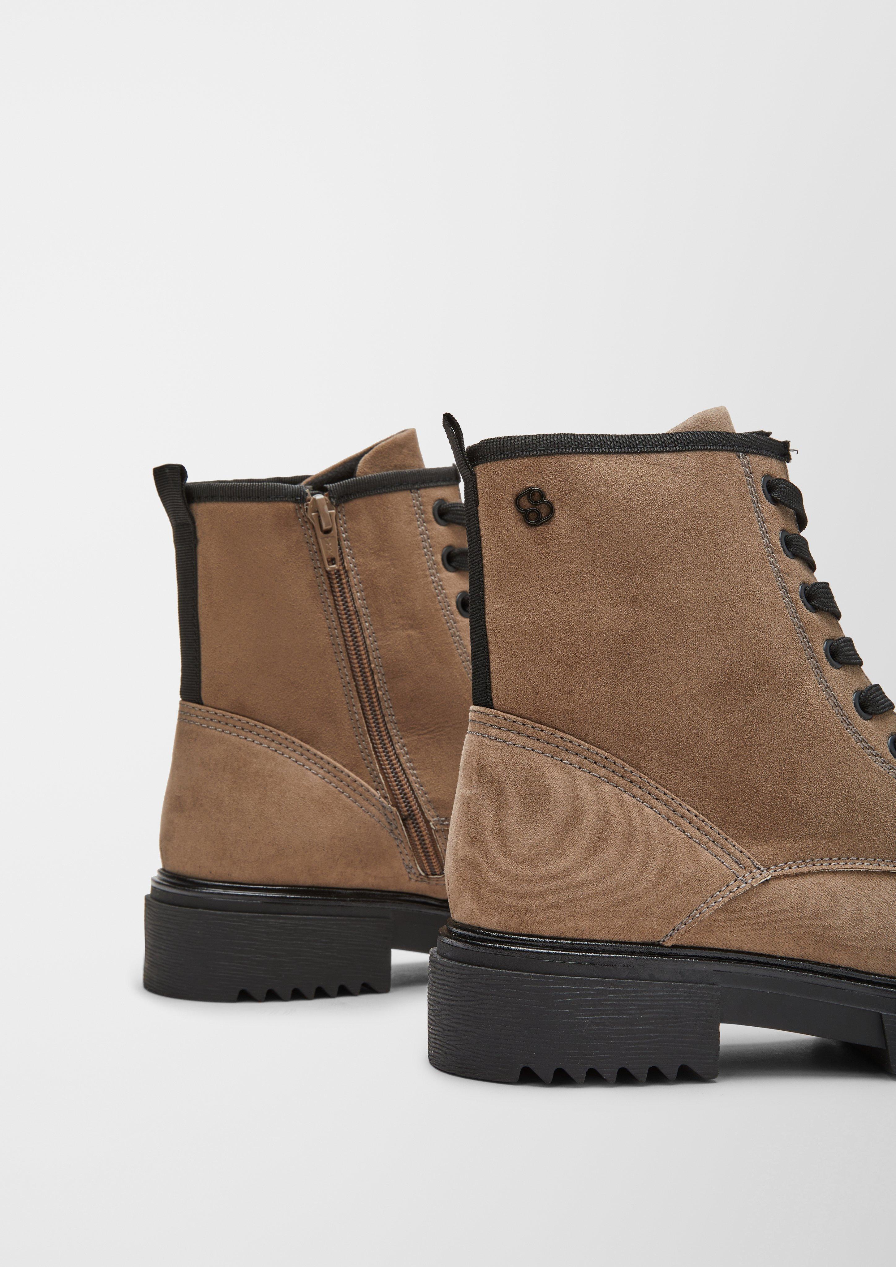 Škornji in 341, 701 & 216