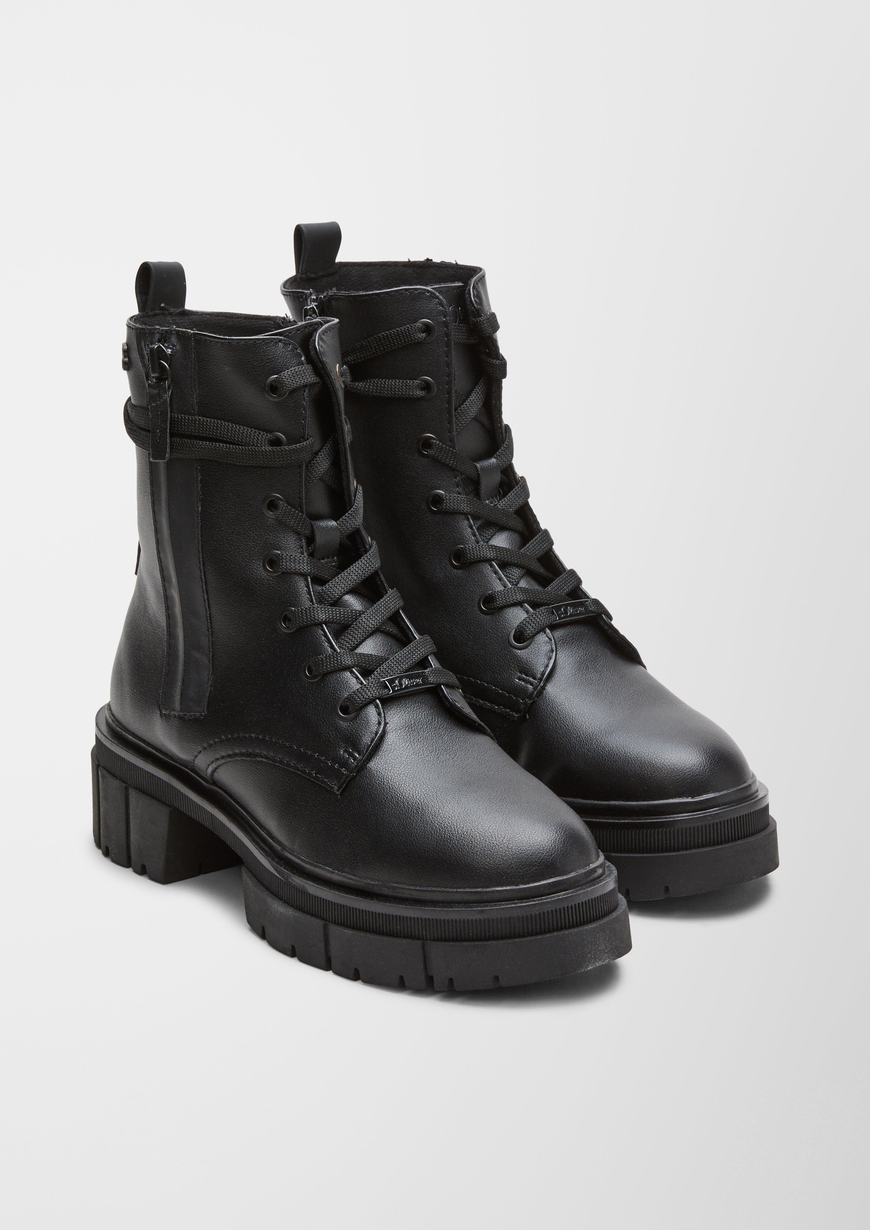 S.Oliver Boots in Lackleder-Optik