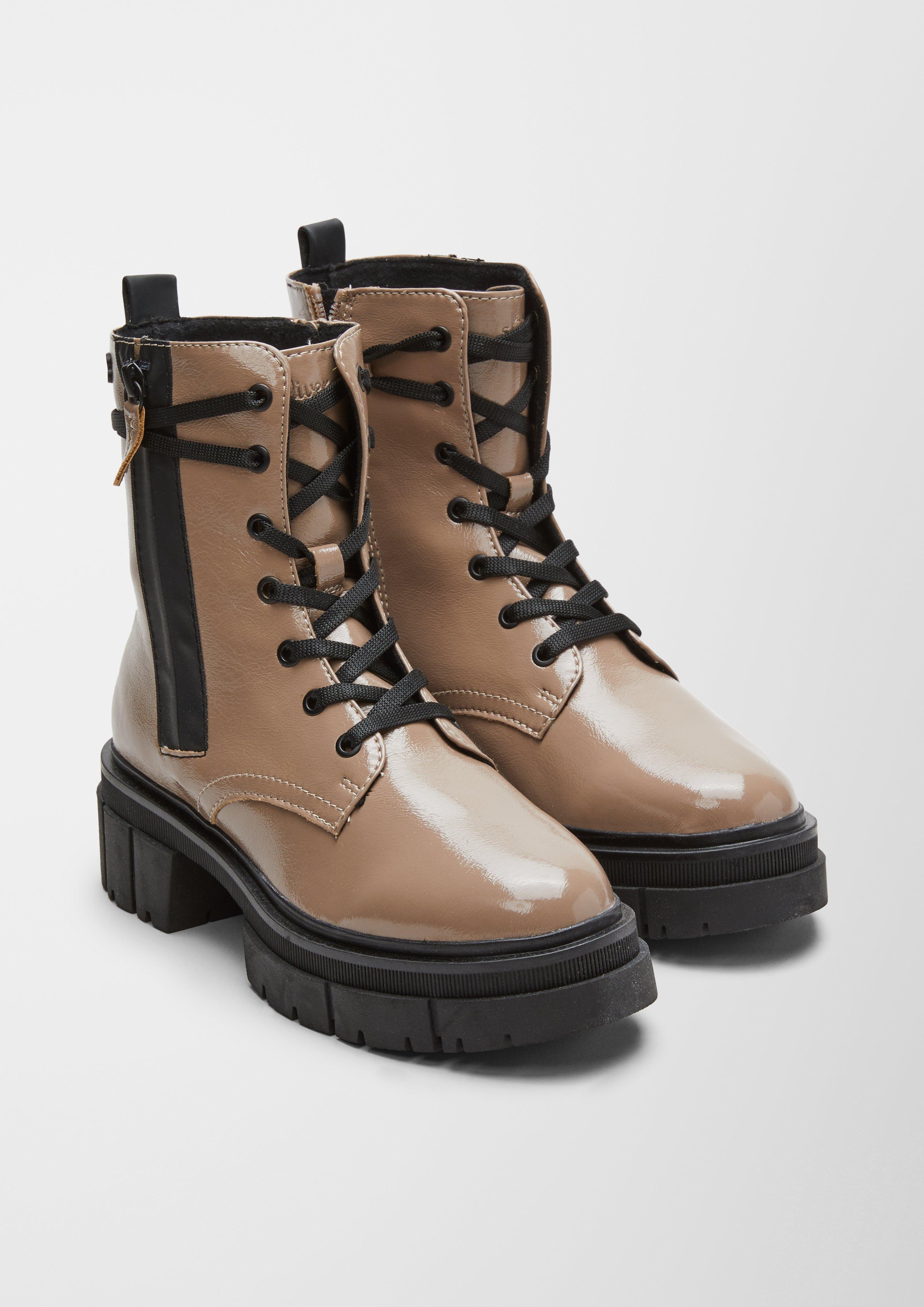 S.Oliver Boots in Lackleder-Optik