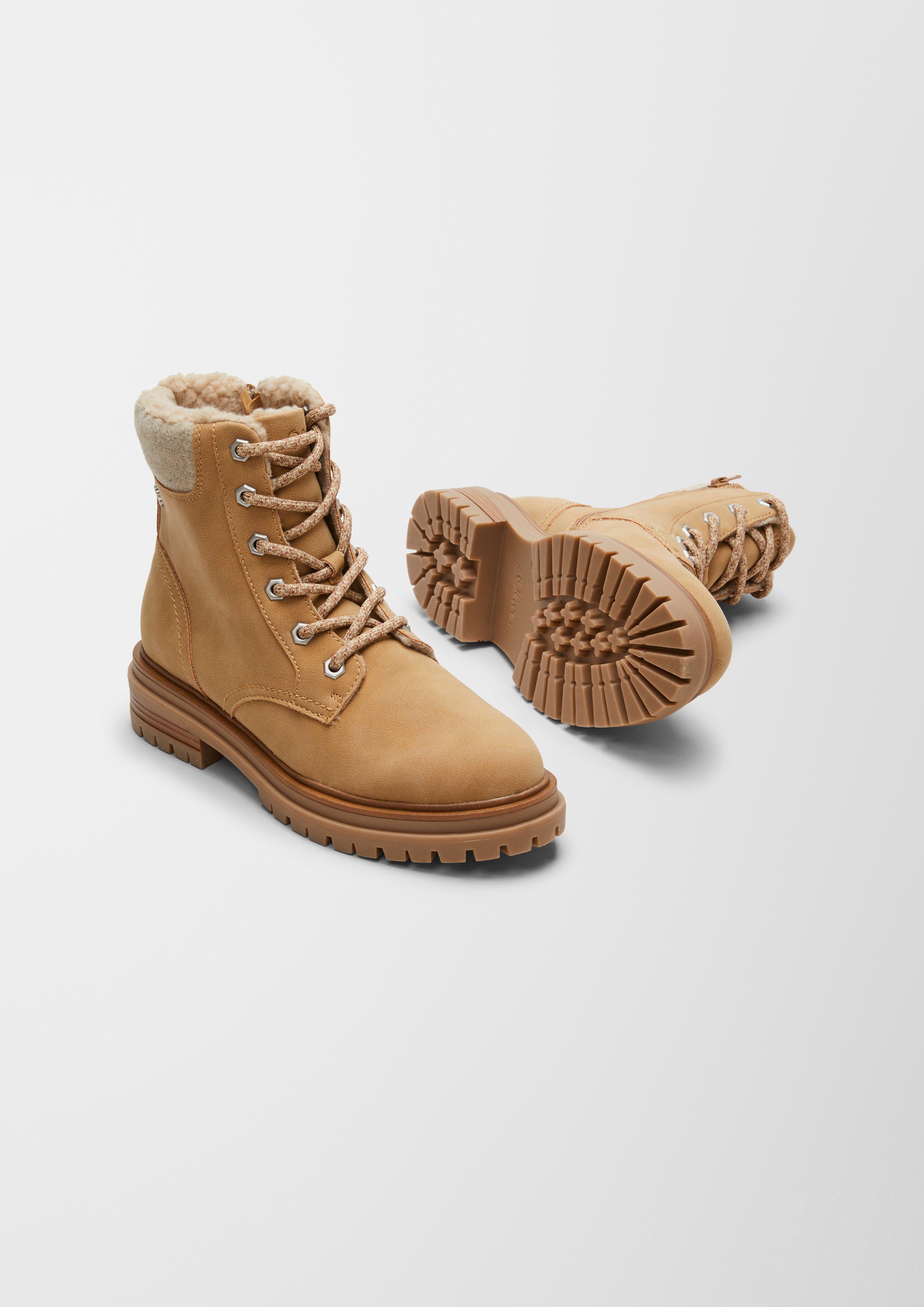 s.Oliver Stiefel im rustikalen Look