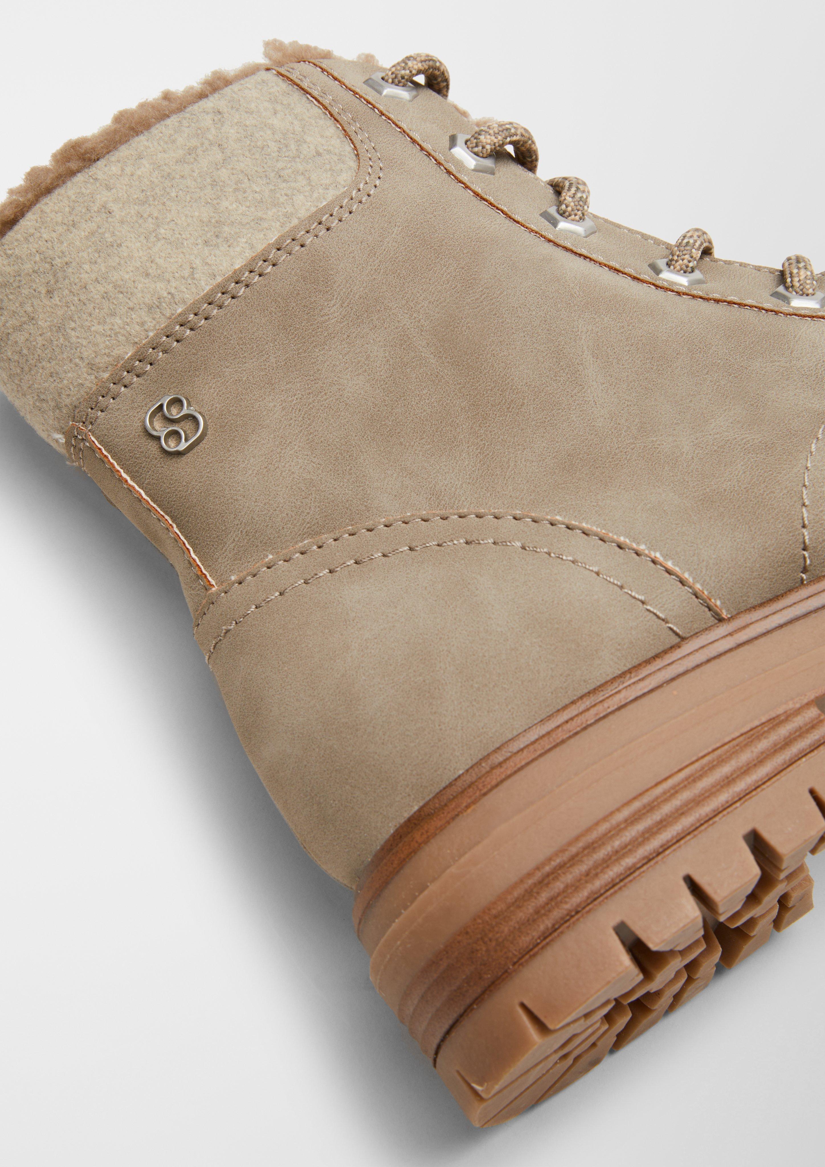 Schnürstiefelette in 341, 302 & 337