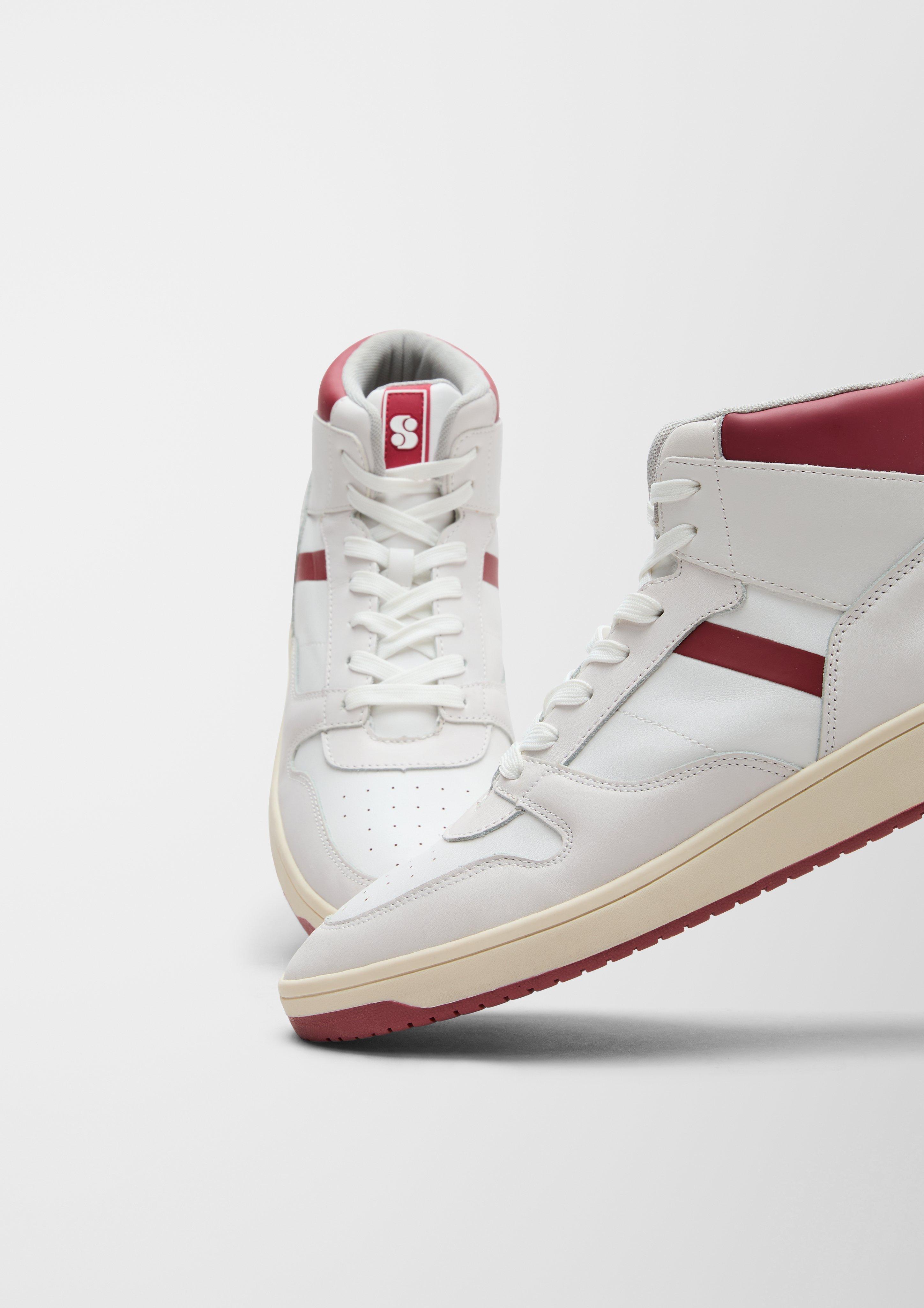 Tenisky in 110 & 211