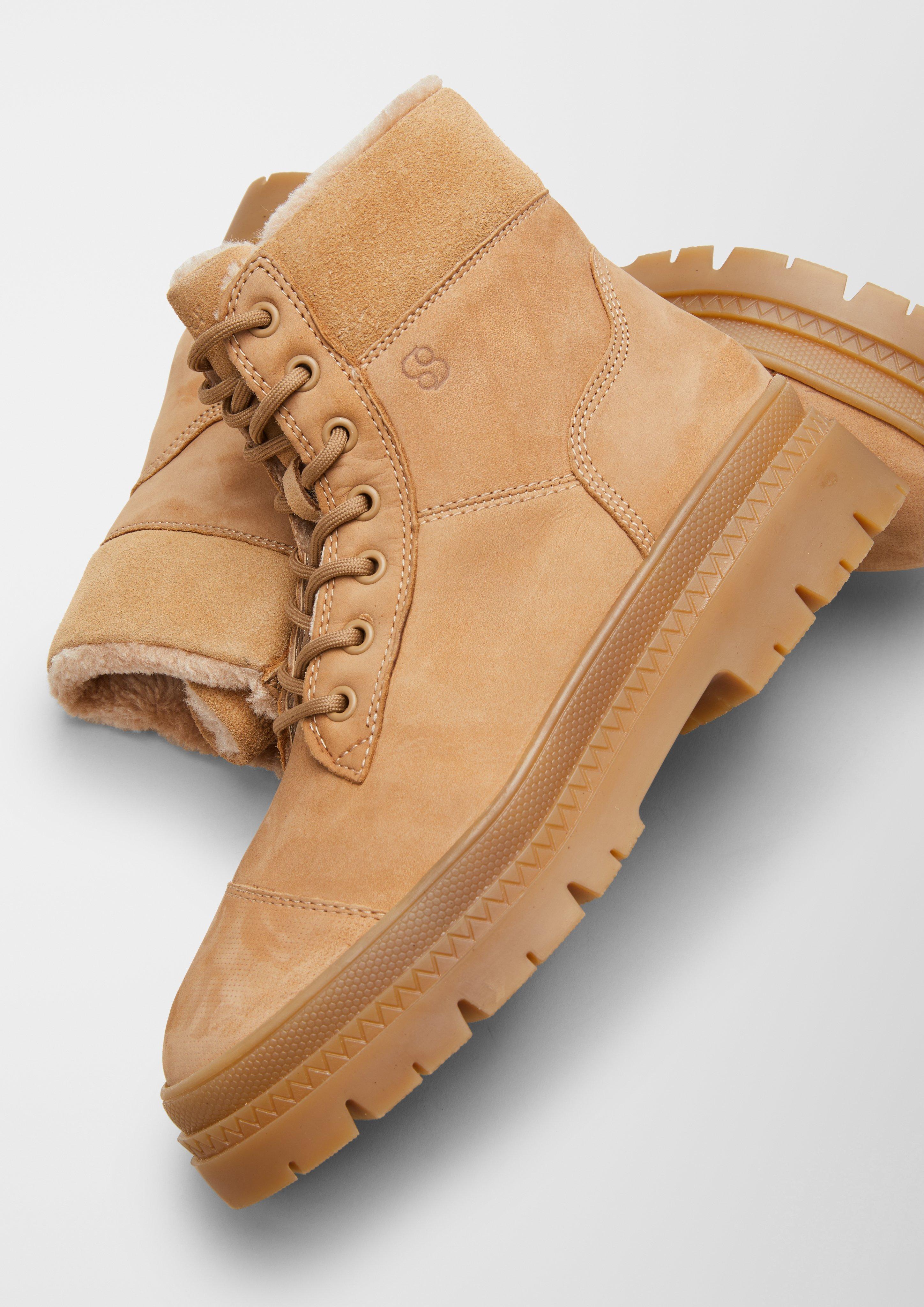 Gležnjarji z vezalkami in 337, 341 & 701