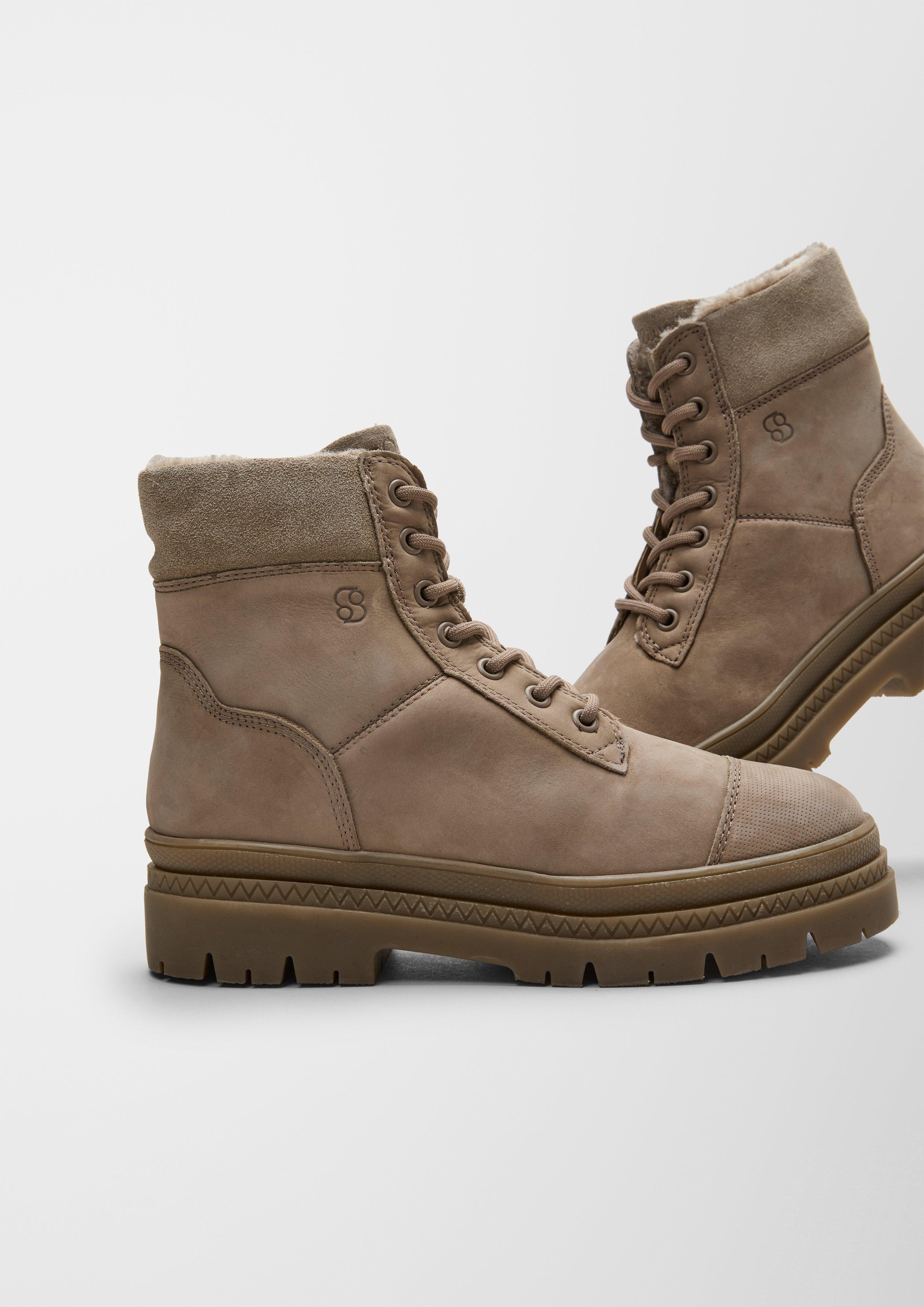 Gležnjarji z vezalkami in 341, 701 & 337