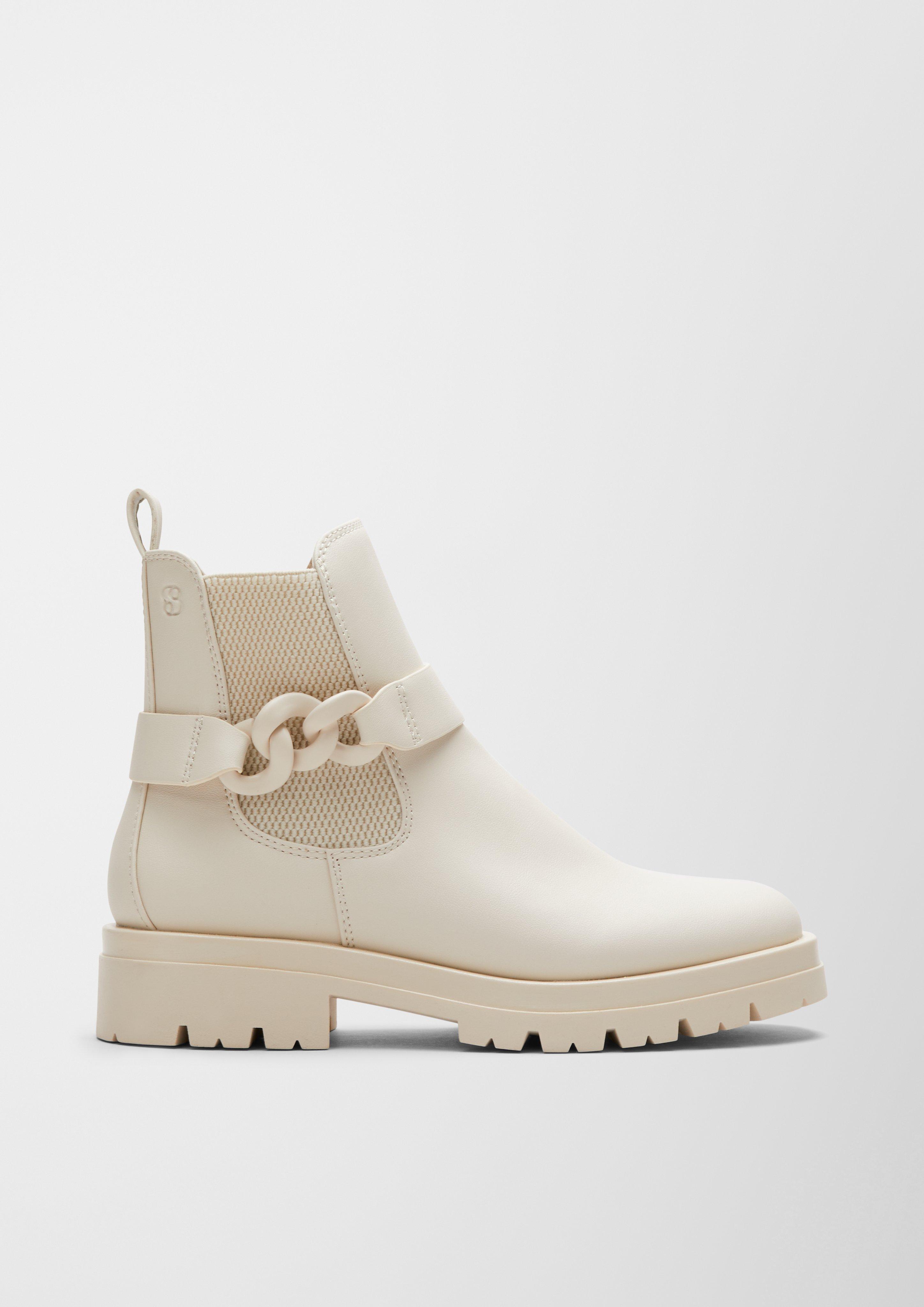 Gležnjarji in 462 & 701